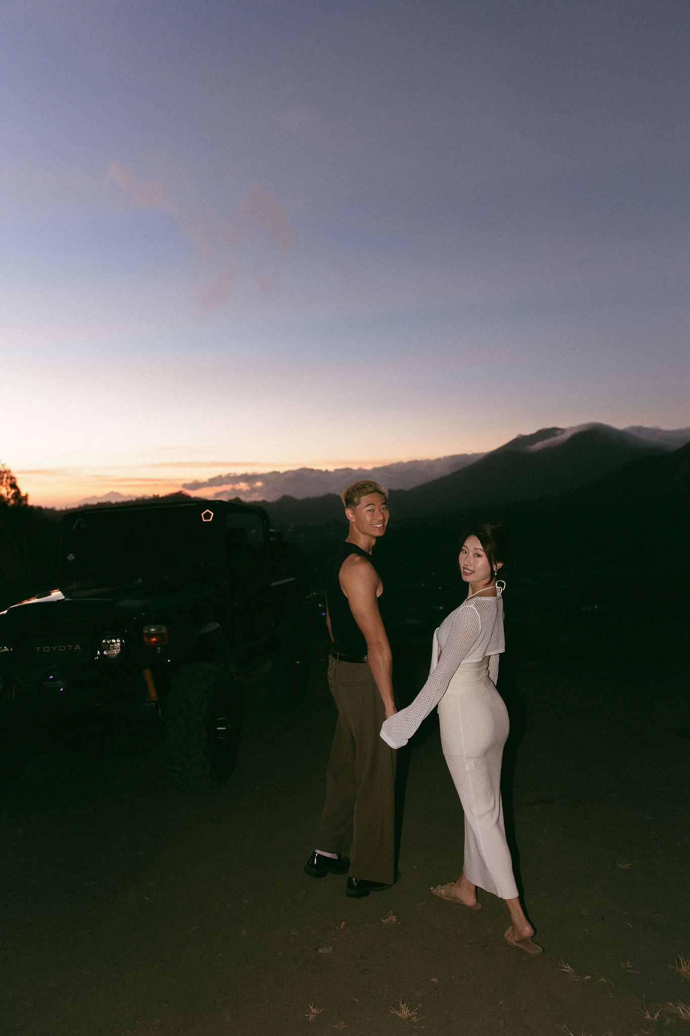 Bali Pre-Wedding Photoshoot | Mt. Batur Pinggan Village, Gelato Diner & Black Sand Beach at Mt. Batur - Pinggan Village   pre-wedding photo