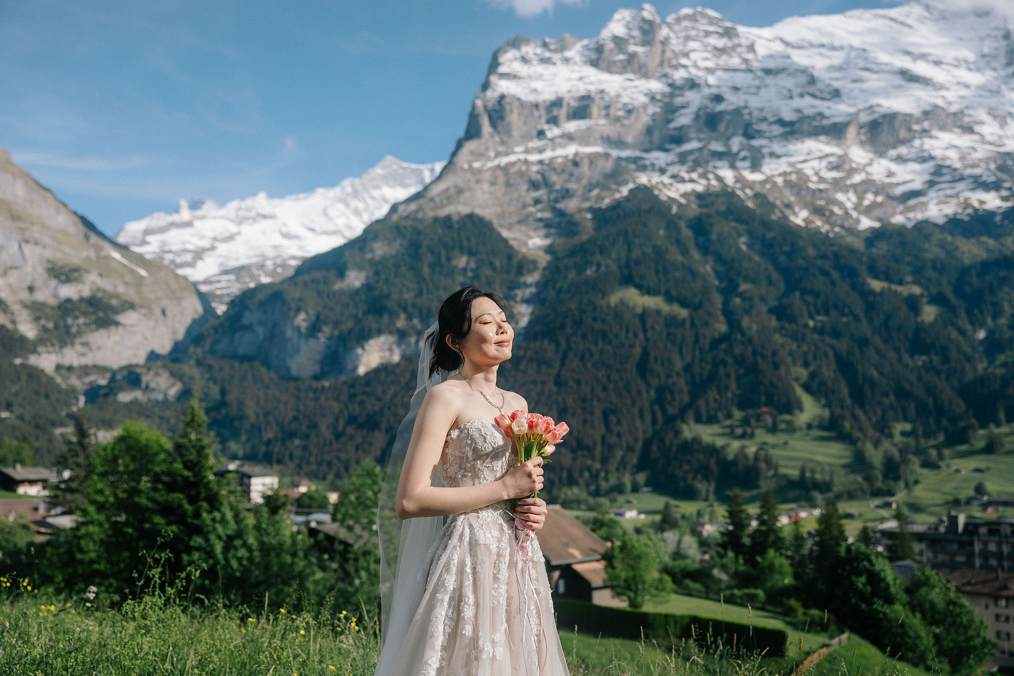 Switzerland Pre-Wedding Photoshoot | Grindelwald First & Grindelwald Village & Lake Brienz at Grindelwald Village pre-wedding photo