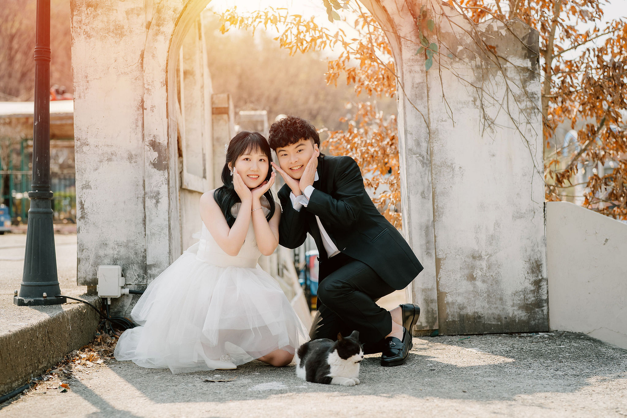 Seoul Pre-Wedding Photoshoot | Yongma Land, Seoul Forest & Namsangol Hanok Village at Yongma Land Amusement Park pre-wedding photo