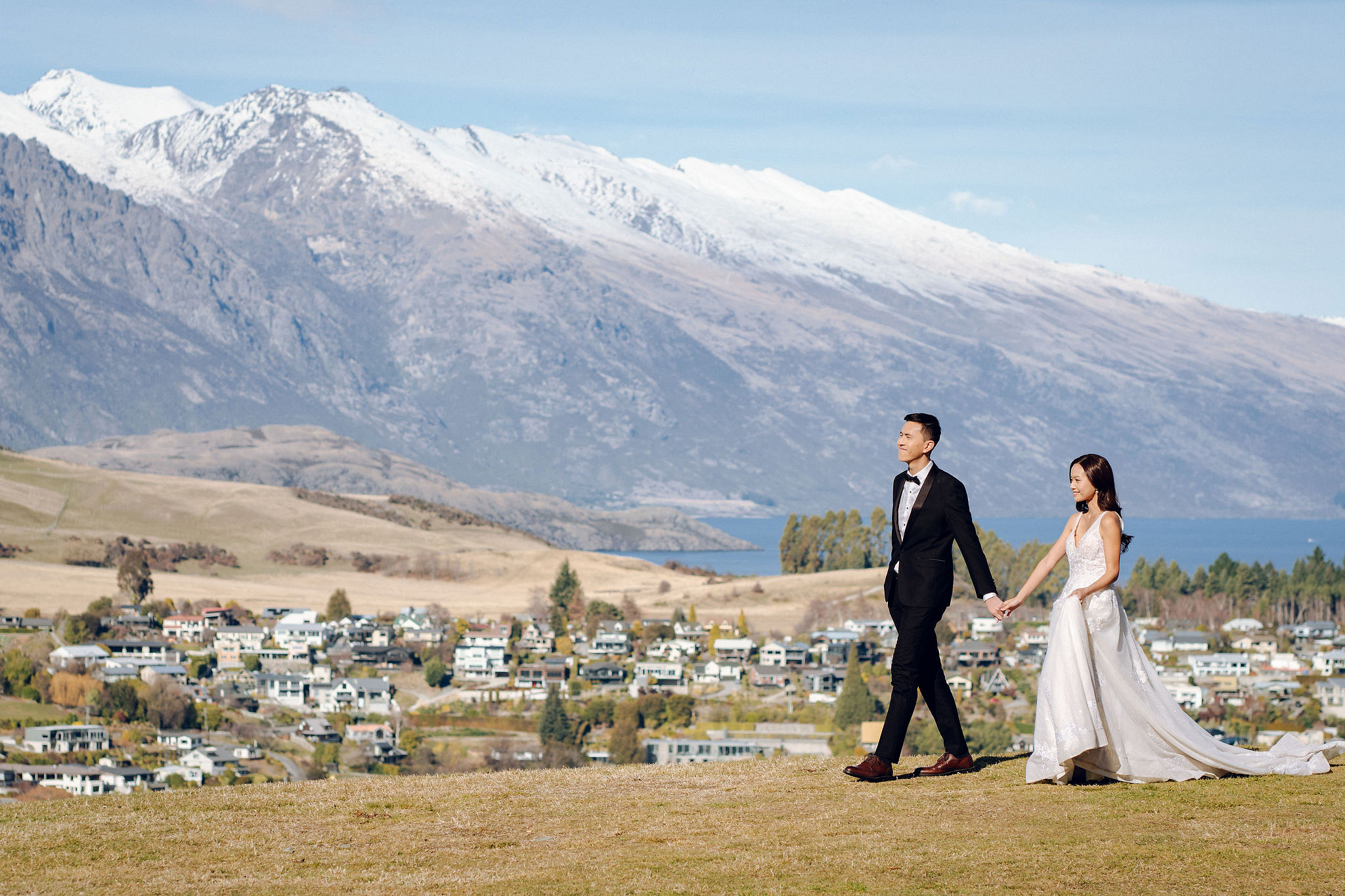 New Zealand Pre-Wedding Photoshoot with Lake Wakatipu, Skippers Canyon, Lake Tekapo, Mount Cook, and Omarama Clay Cliffs at Lake Wakatipu pre-wedding photo