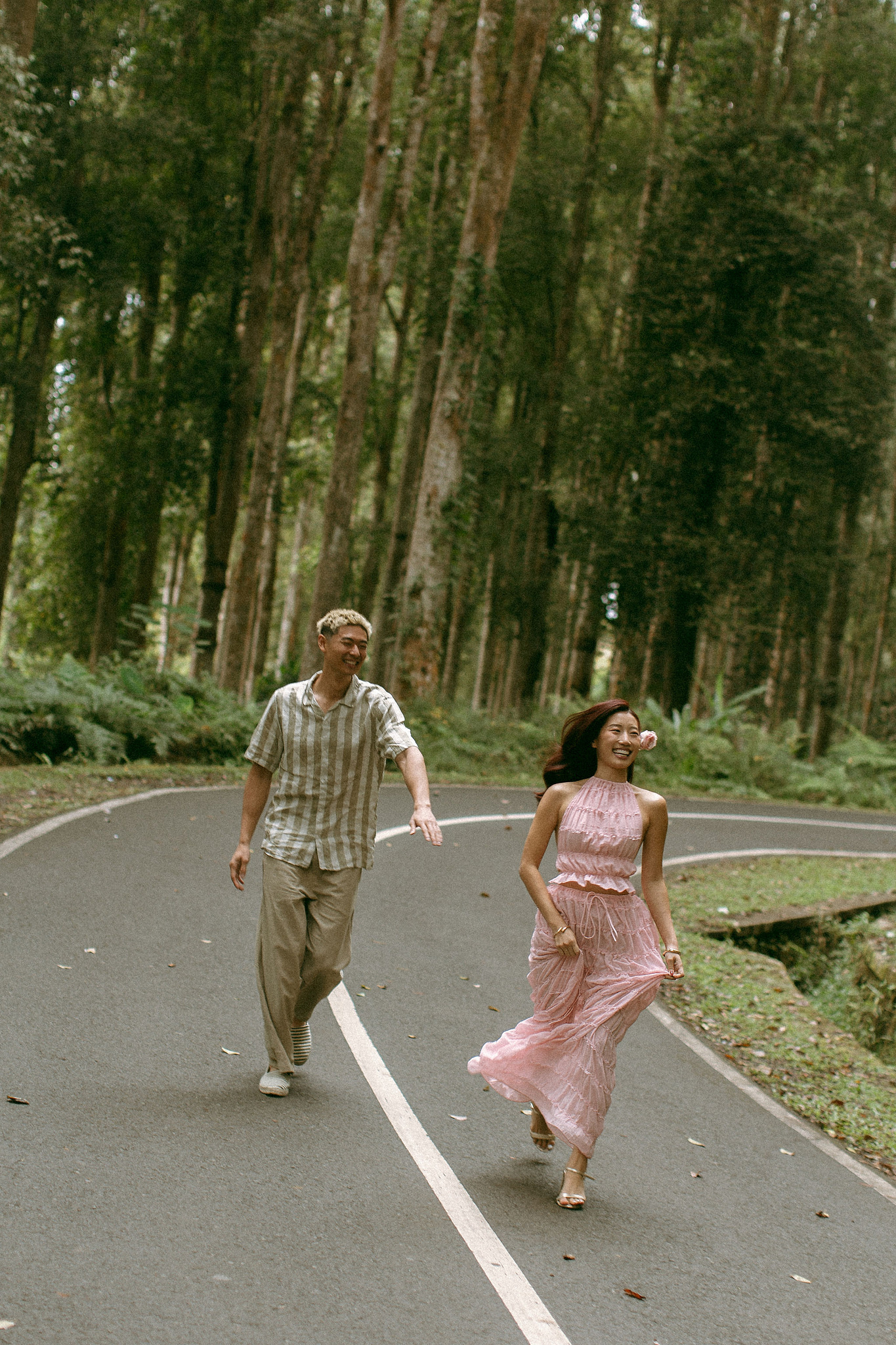 Bali Pre-Wedding Photoshoot | Lake Tamblingan, Kebun Raya Botanic Gardens & Blangsinga Waterfall at Botanic Gardens pre-wedding photo