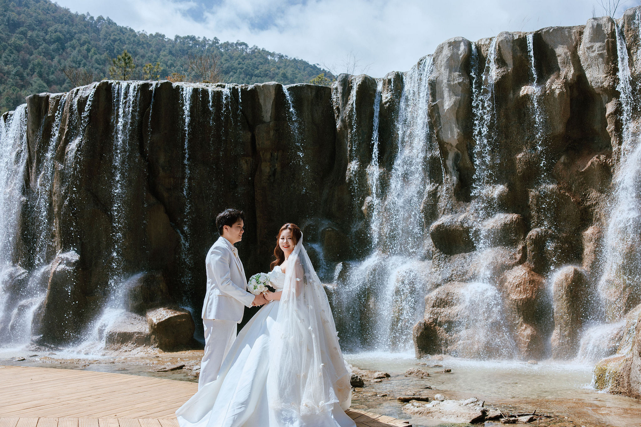 Lijiang Pre-Wedding Photoshoot | Spruce Meadow, Blue Moon Valley & Alpine Lake at Blue Moon Valley pre-wedding photo