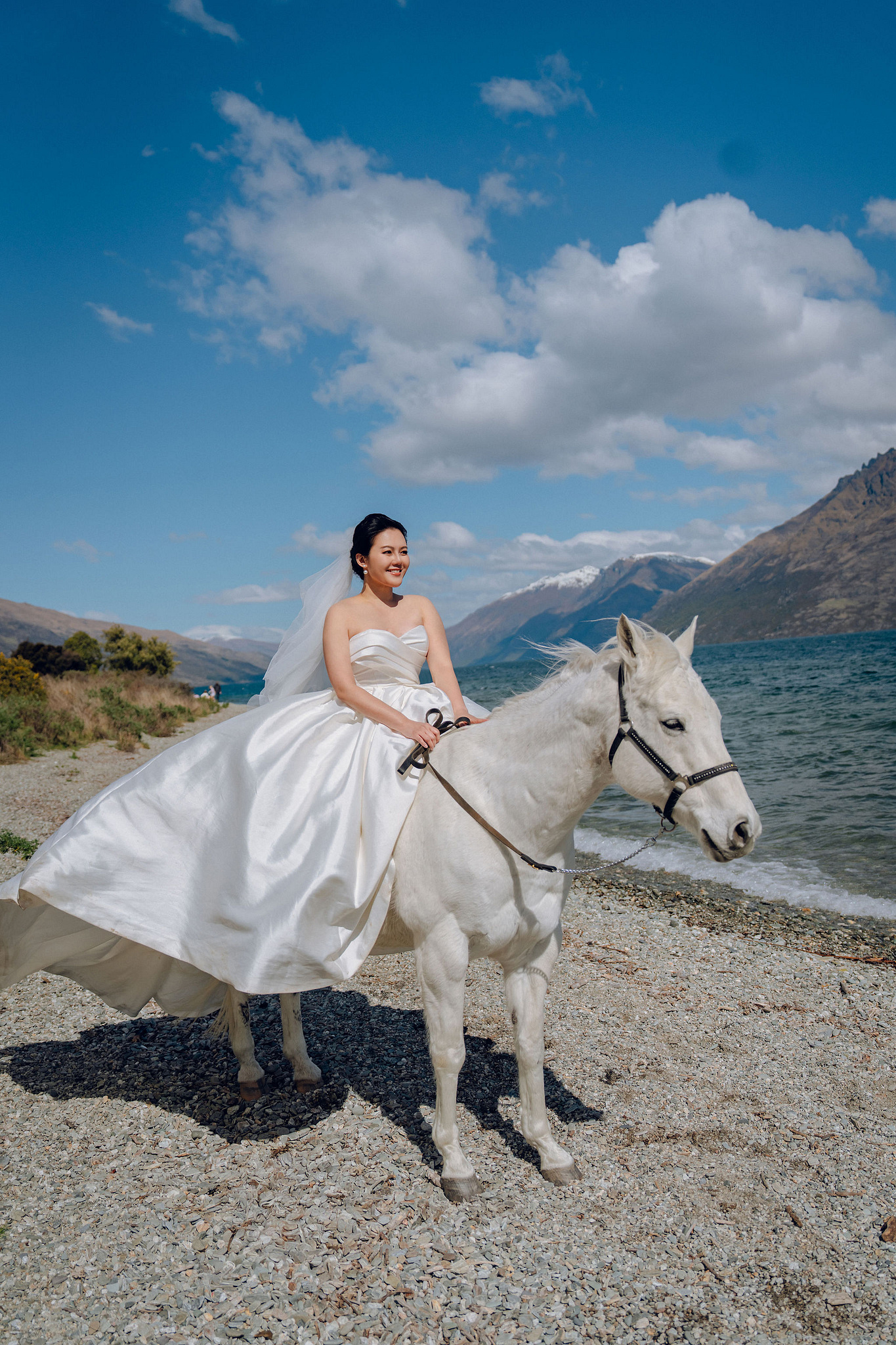 New Zealand Pre-Wedding Photoshoot | Lake Tekapo, Mount Cook, Tasman Glacier & Lake Wakatipu at Lake Wakatipu pre-wedding photo
