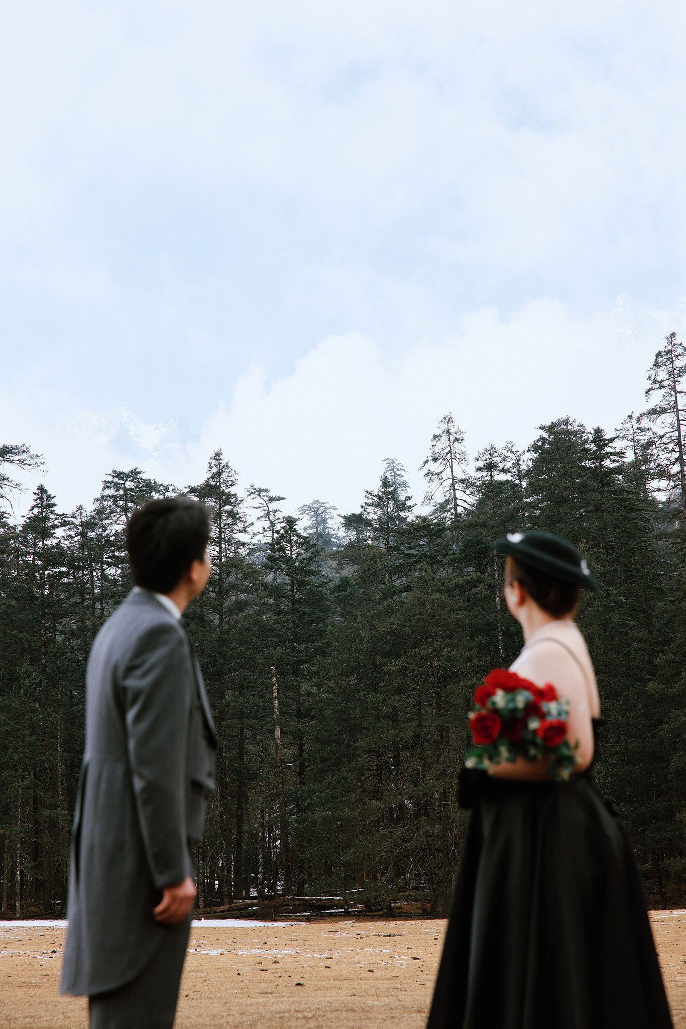 Lijiang Pre-Wedding Photoshoot | Spruce Meadow, Blue Moon Valley & Alpine Lake at Spruce Meadow pre-wedding photo