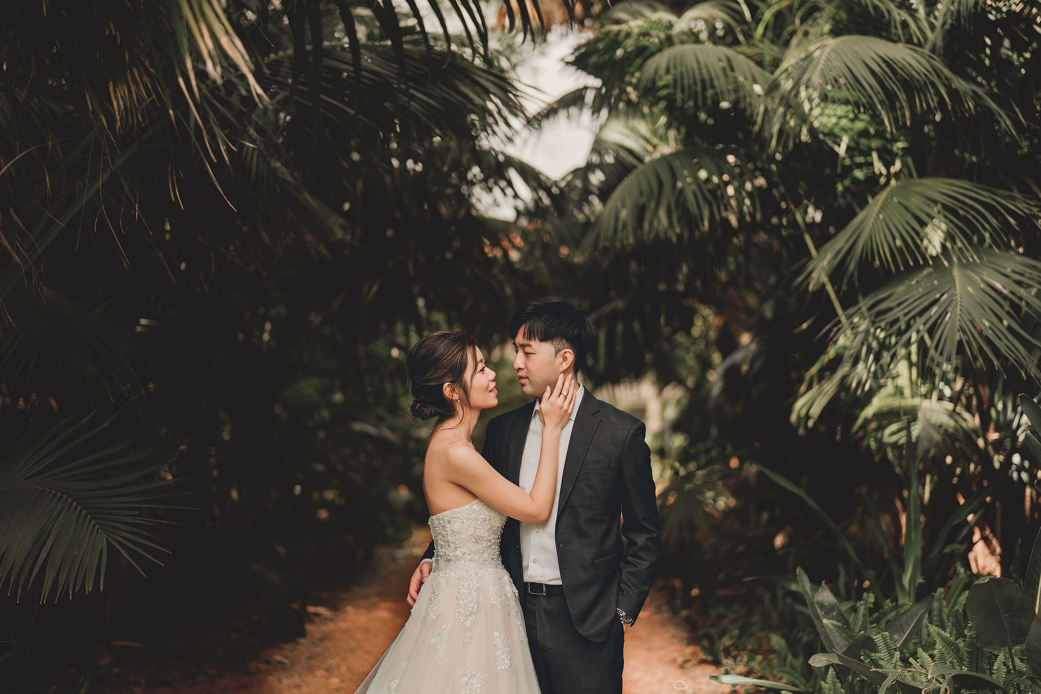 Perth Pre-Wedding Photoshoot | Fremantle, Lancelin, UWA & Coogee Beach at University of Western Australia (UWA) pre-wedding photo