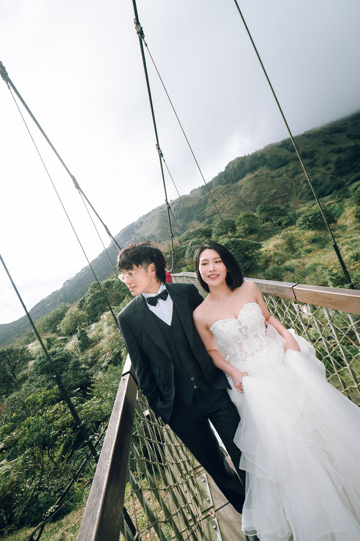 Taiwan Pre-Wedding Photoshoot | Ximending, Lengshuikeng & Jiufen at Leng Shui Keng pre-wedding photo