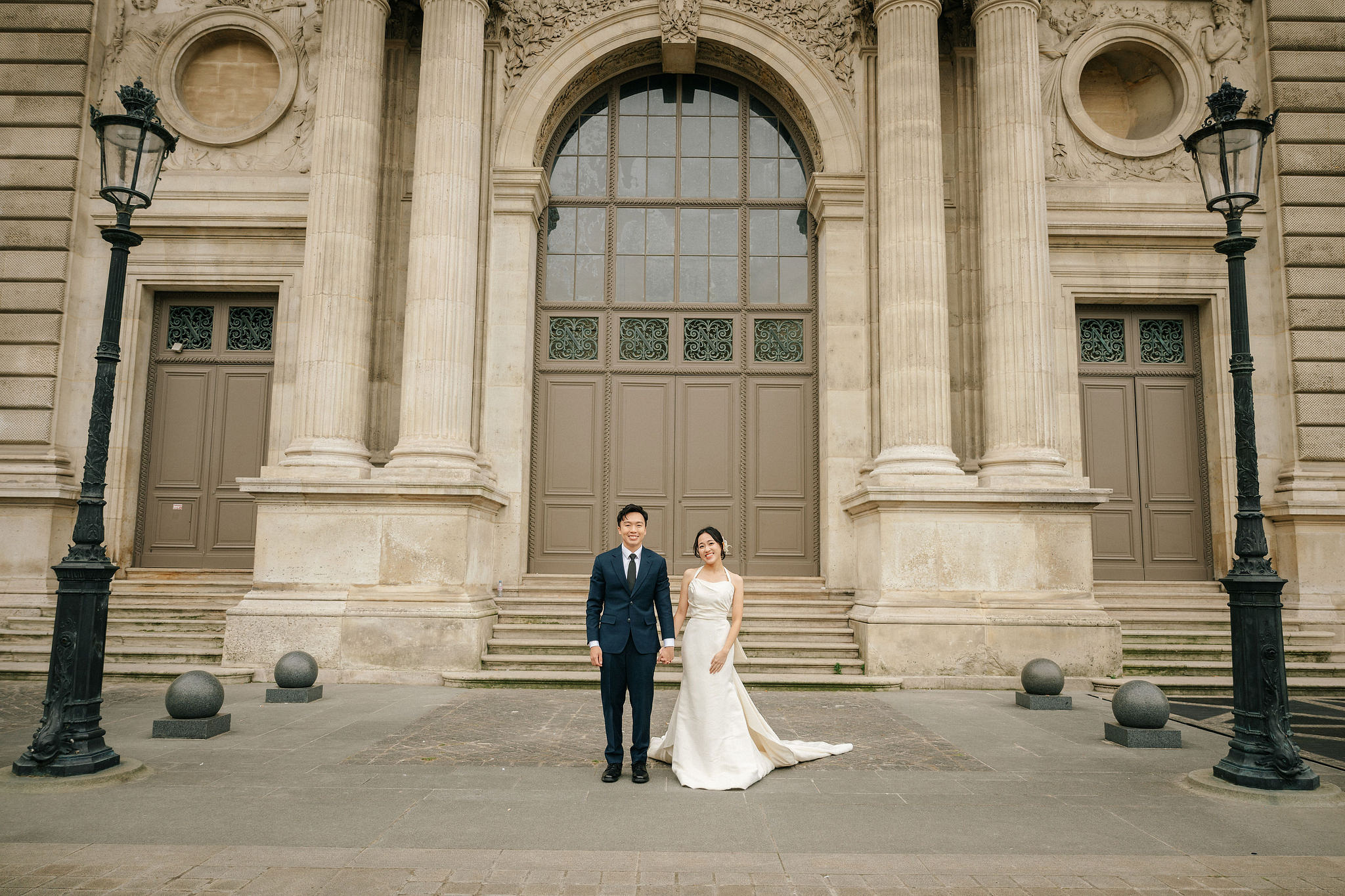 Paris Pre-Wedding Photoshoot | Place du Trocadéro, Bir-Hakeim Bridge, Louvre Pyramid, Tuileries Garden & Montmartre at Louvre Pyramid pre-wedding photo