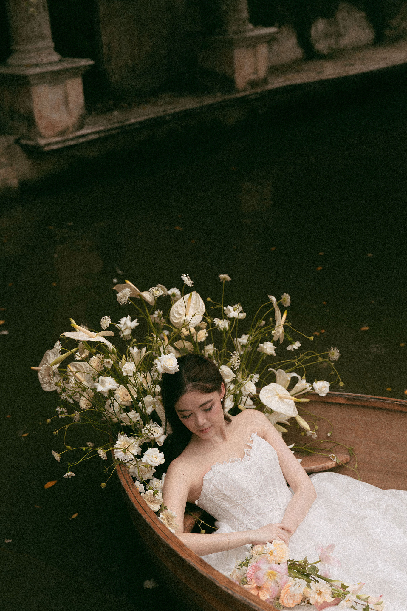 Ho Chi Minh Vietnam Pre-Wedding Photoshoot | European Film Studio, Market Streets & Saigon Bridge at Jardin de Rom pre-wedding photo