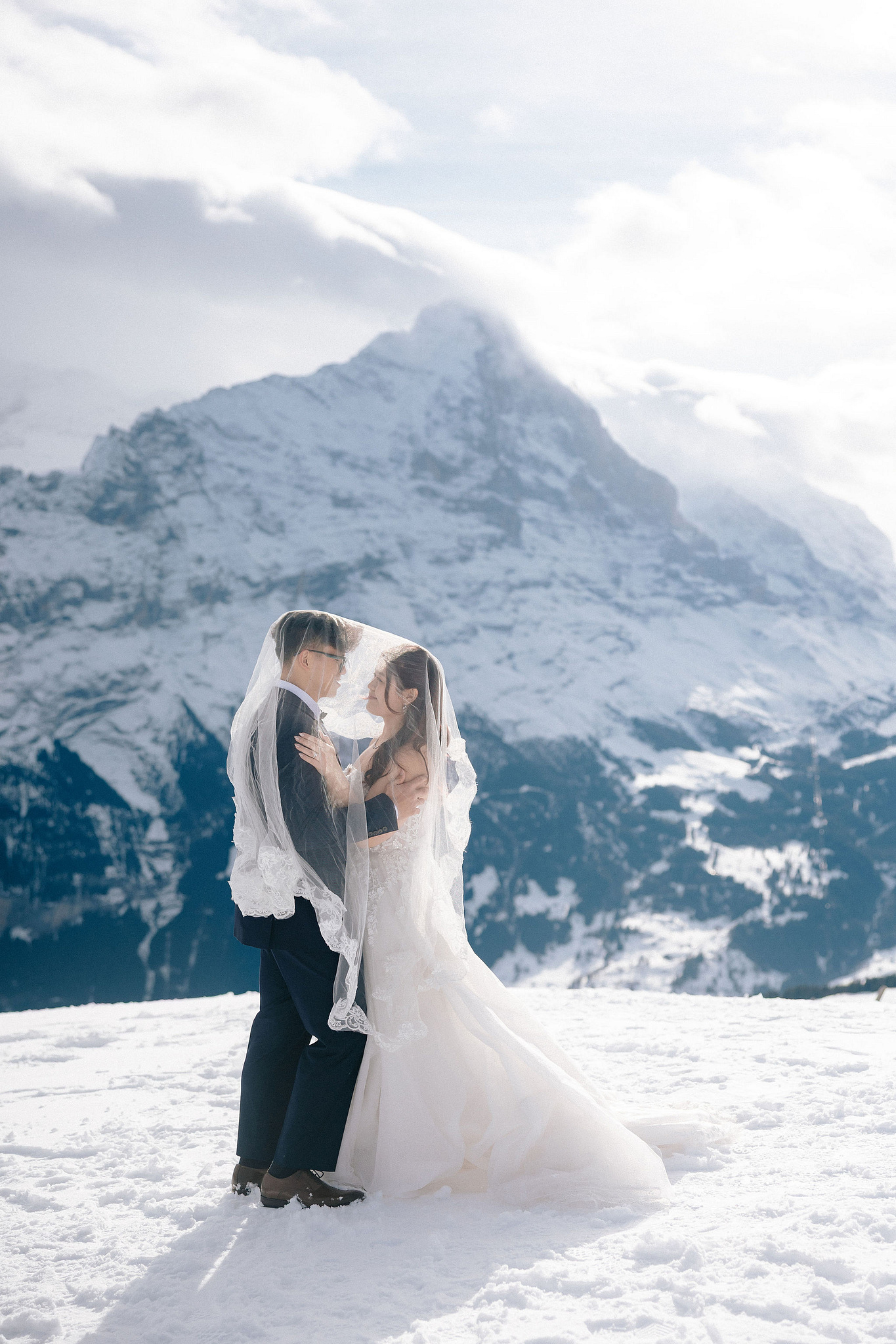 Switzerland Pre-Wedding Photoshoot | Lauterbrunnen, Grindelwald First & Lake Brienz at Grindelwald First pre-wedding photo