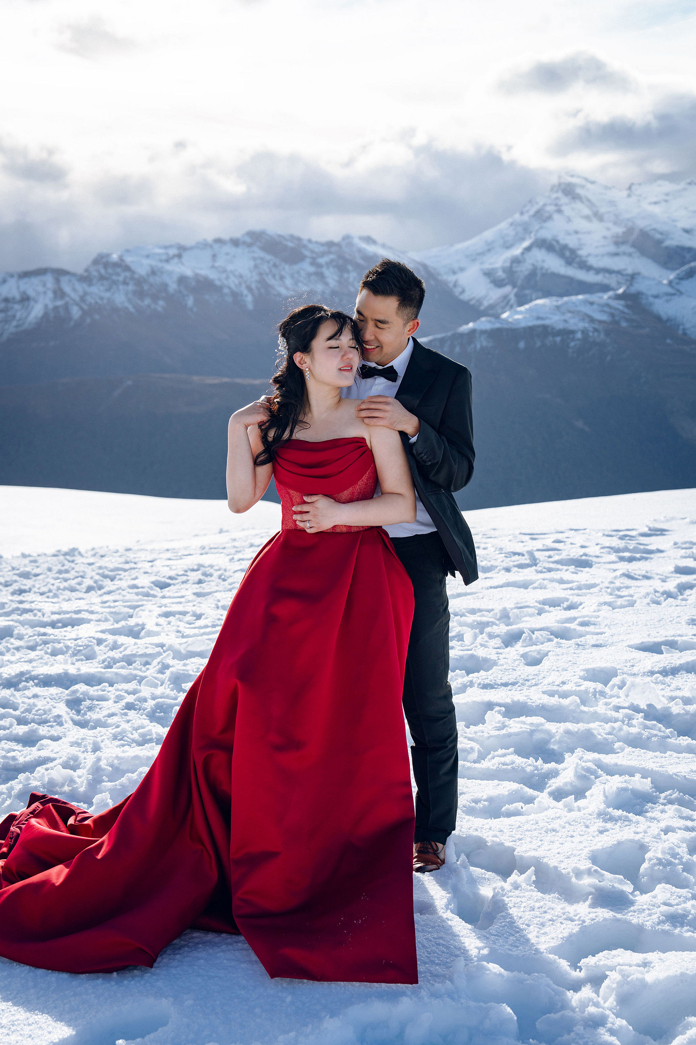 New Zealand Pre-Wedding Photoshoot | Lake Tekapo, Mount Cook, Tasman Glacier & Lake Wakatipu at Mount Invincible pre-wedding photo