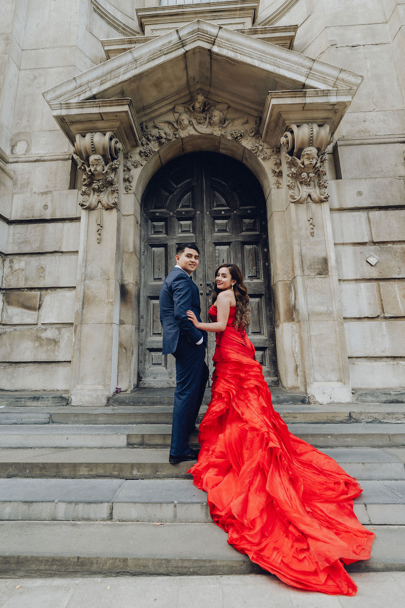 London Pre-Wedding Photoshoot | Westminster, St. Paul’s Cathedral & London Streets at St. Paul’s Cathedral pre-wedding photo
