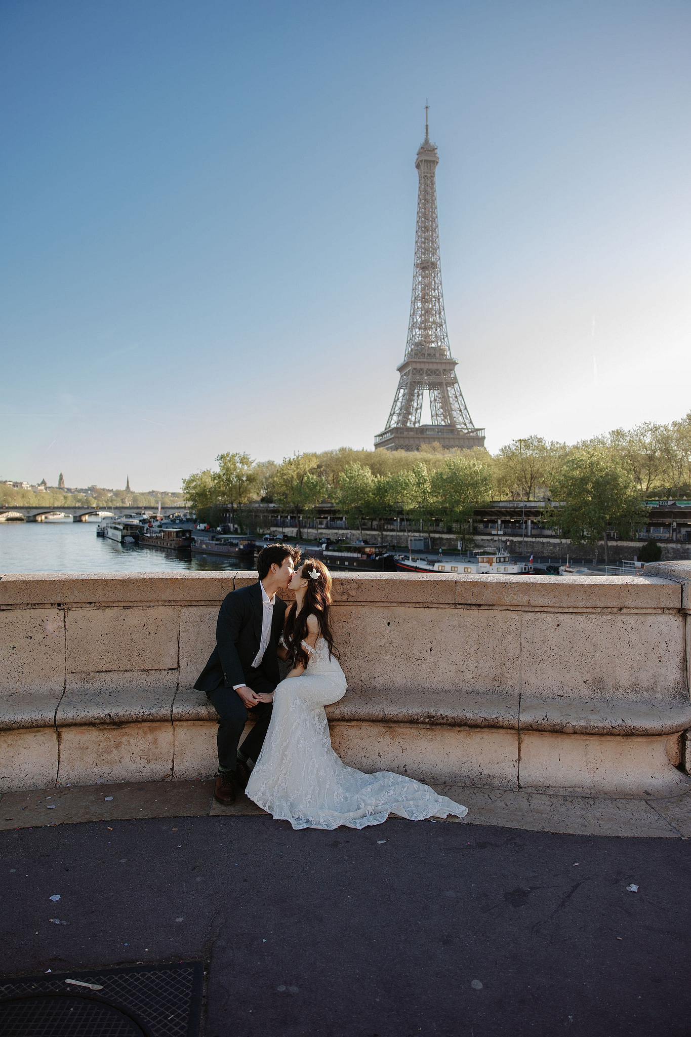 Paris Pre-Wedding Photoshoot | Place du Trocadéro, Bir-Hakeim Bridge, Sacré-Cœur Basilica, Parisian Café & Palais Royal at Place du Trocadéro pre-wedding photo