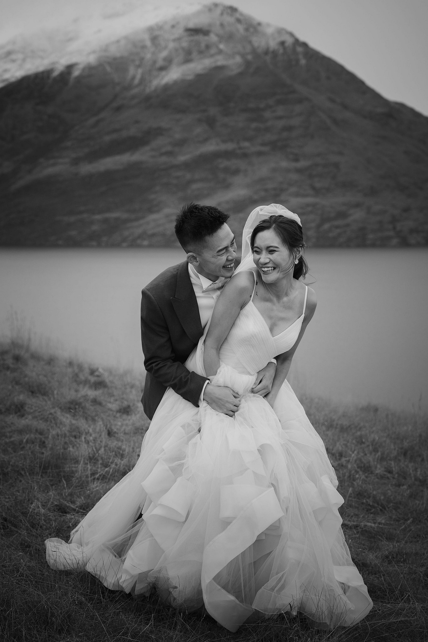 New Zealand Pre-Wedding Photoshoot | Queenstown, Lake Wakatipu, Skippers Canyon & Arrowtown at Lake Wakatipu pre-wedding photo