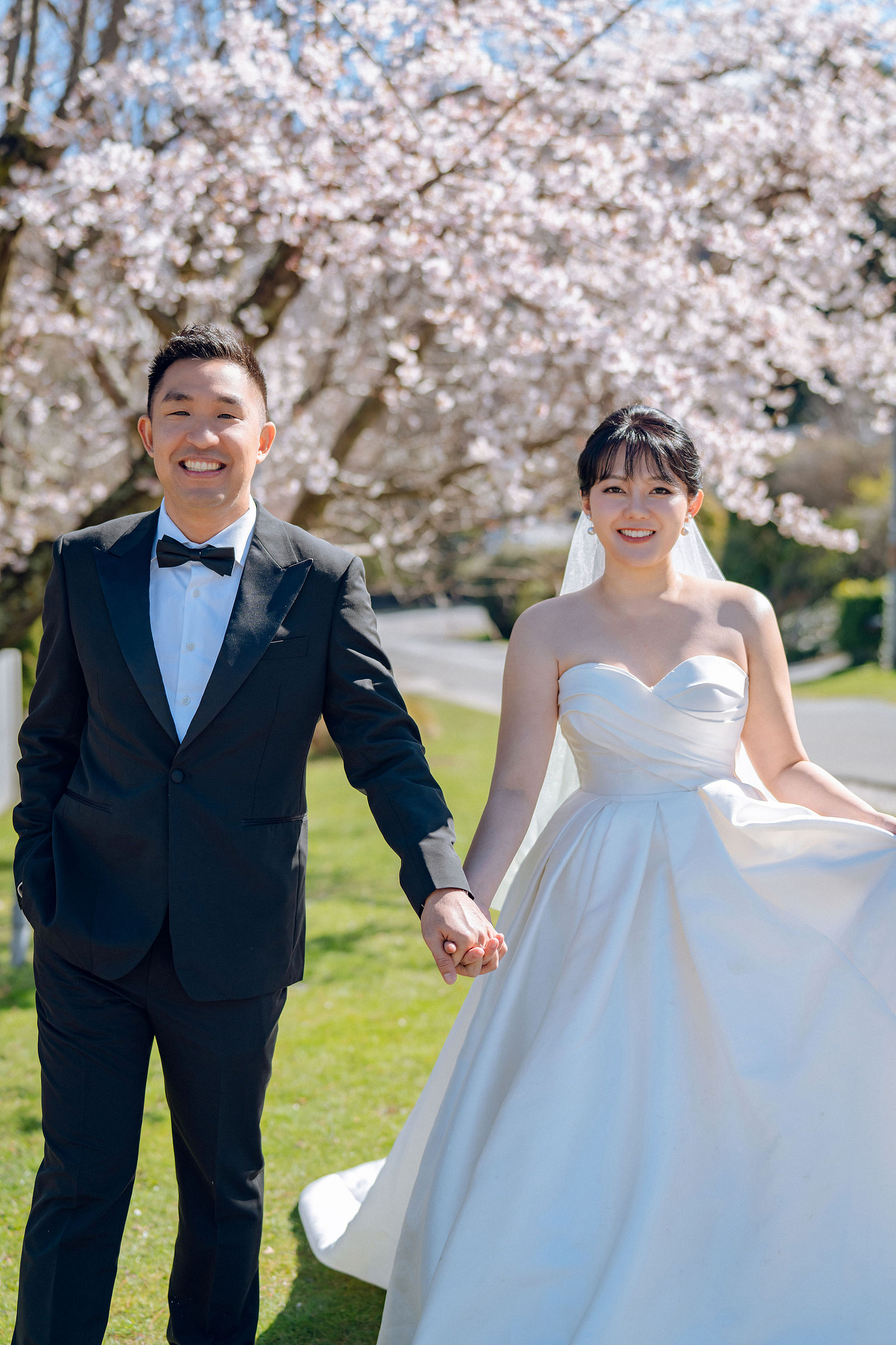 New Zealand Pre-Wedding Photoshoot | Lake Tekapo, Mount Cook, Tasman Glacier & Lake Wakatipu at Spring Blossom Path pre-wedding photo