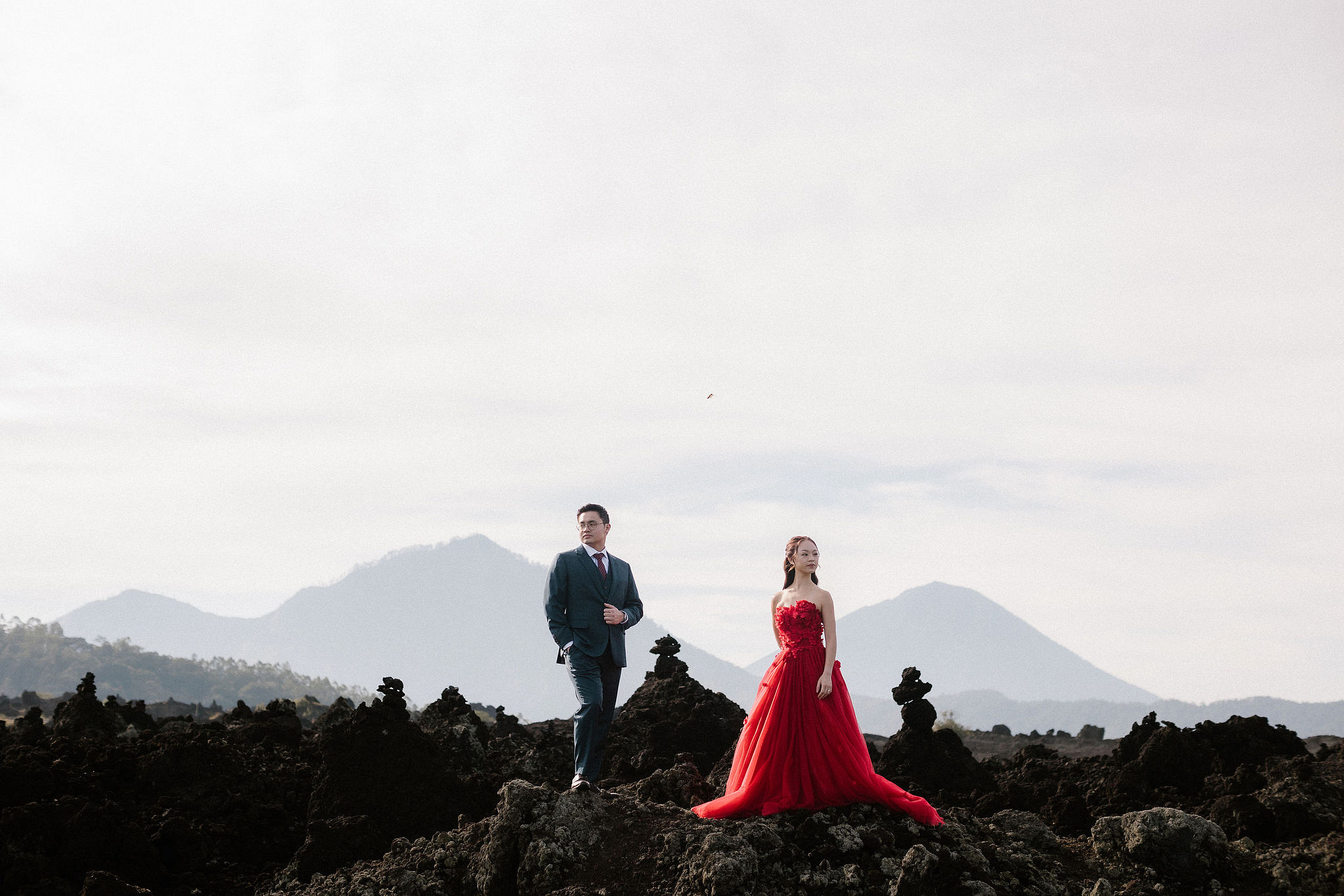 Bali Pre-Wedding Photoshoot | Pinggan Village, Lava Fields, Twin Cliff Valley & Beach at Lava Fields   pre-wedding photo