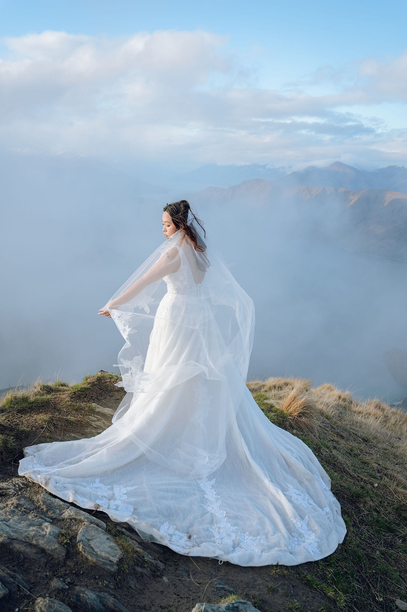 New Zealand Pre-Wedding Photoshoot | Lake Wakatipu, Alta Tarns, Coromandel Peak to Mount Cook at Coromandel Peak pre-wedding photo