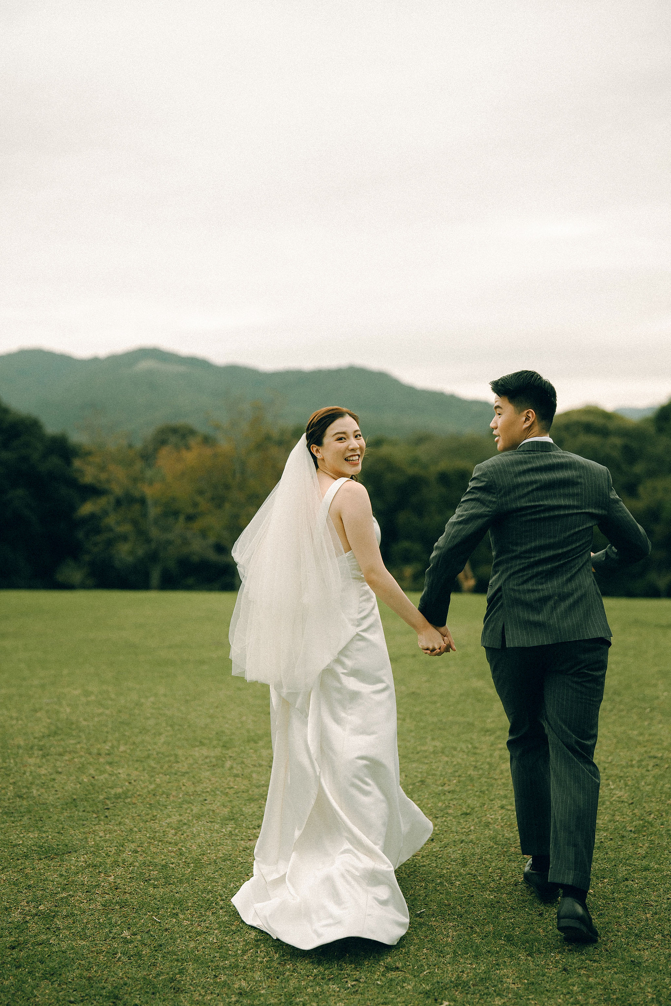 Kyoto Pre-Wedding Photoshoot | Fushimi Inari, Gion & Nara Park at Nara Park & Surrounding Hills pre-wedding photo