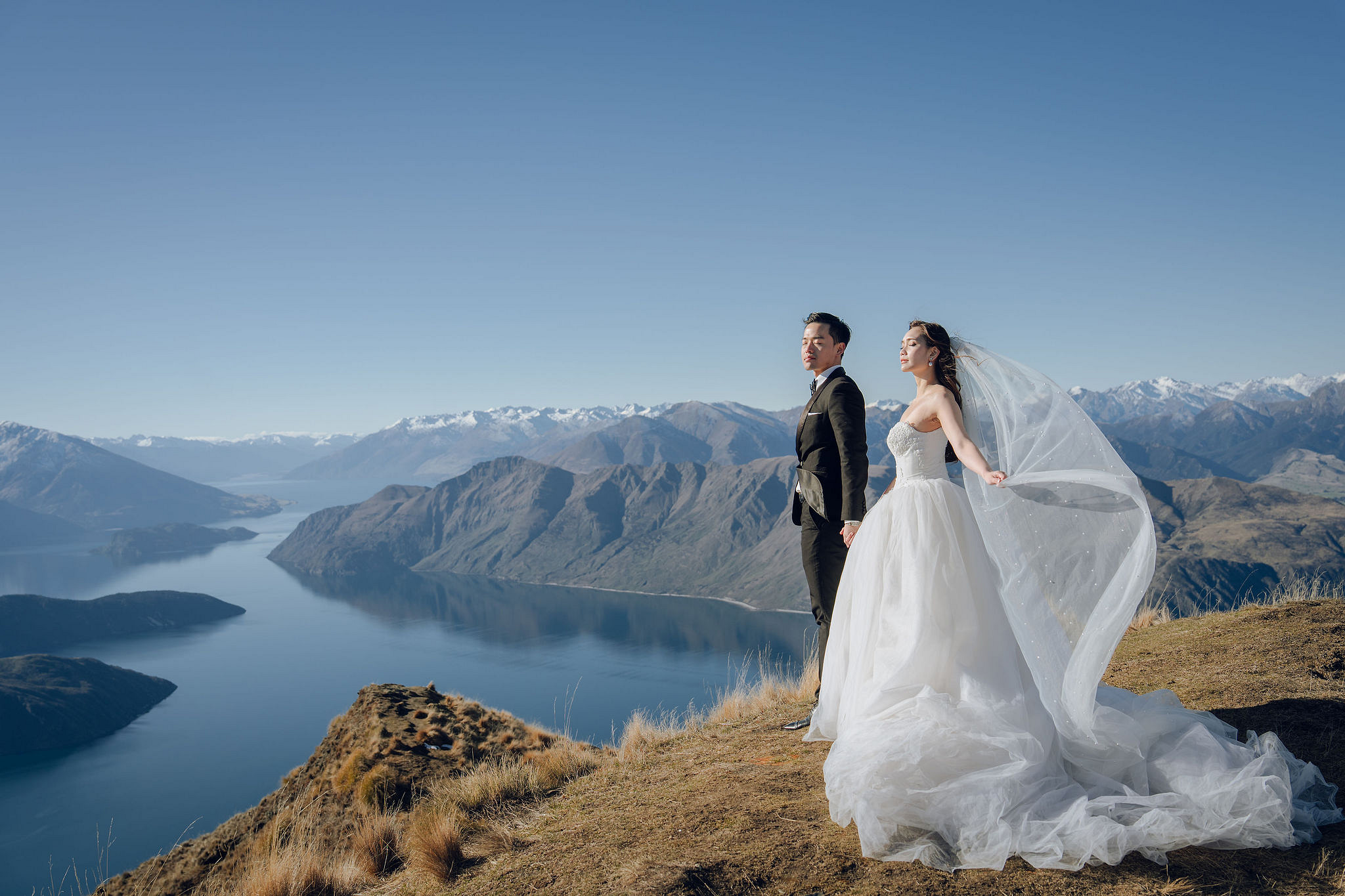 New Zealand Pre-Wedding Photoshoot | Coromandel Peak, Lake Wakatipu & Queenstown, Skippers Canyon, Lake Tekapo, Mount Cook National Park & Glacier at Coromandel Peak pre-wedding photo