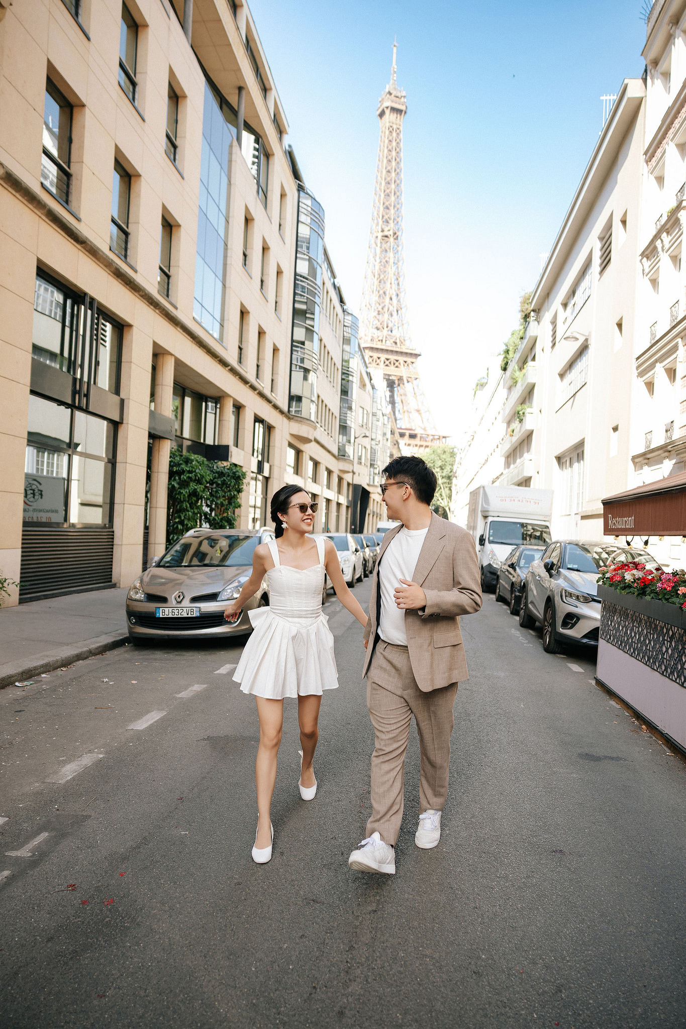 Paris Pre-Wedding Photoshoot | Place du Trocadéro, Bir-Hakeim Bridge & Parisian Streets at Parisian Streets pre-wedding photo
