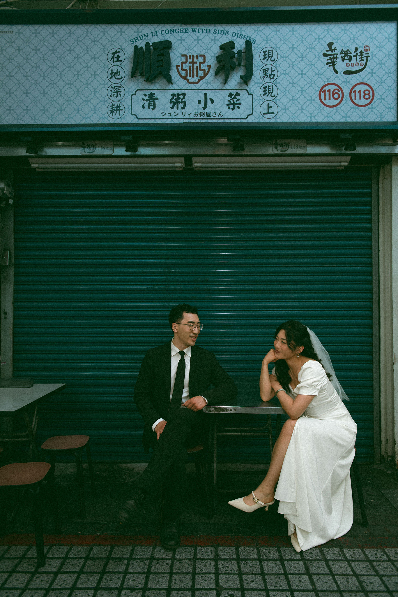 Taiwan Pre-Wedding Photoshoot | Cafe Chamber, Yangmingshan & Huaxi Street Night Market at Huaxi Street Night Market pre-wedding photo