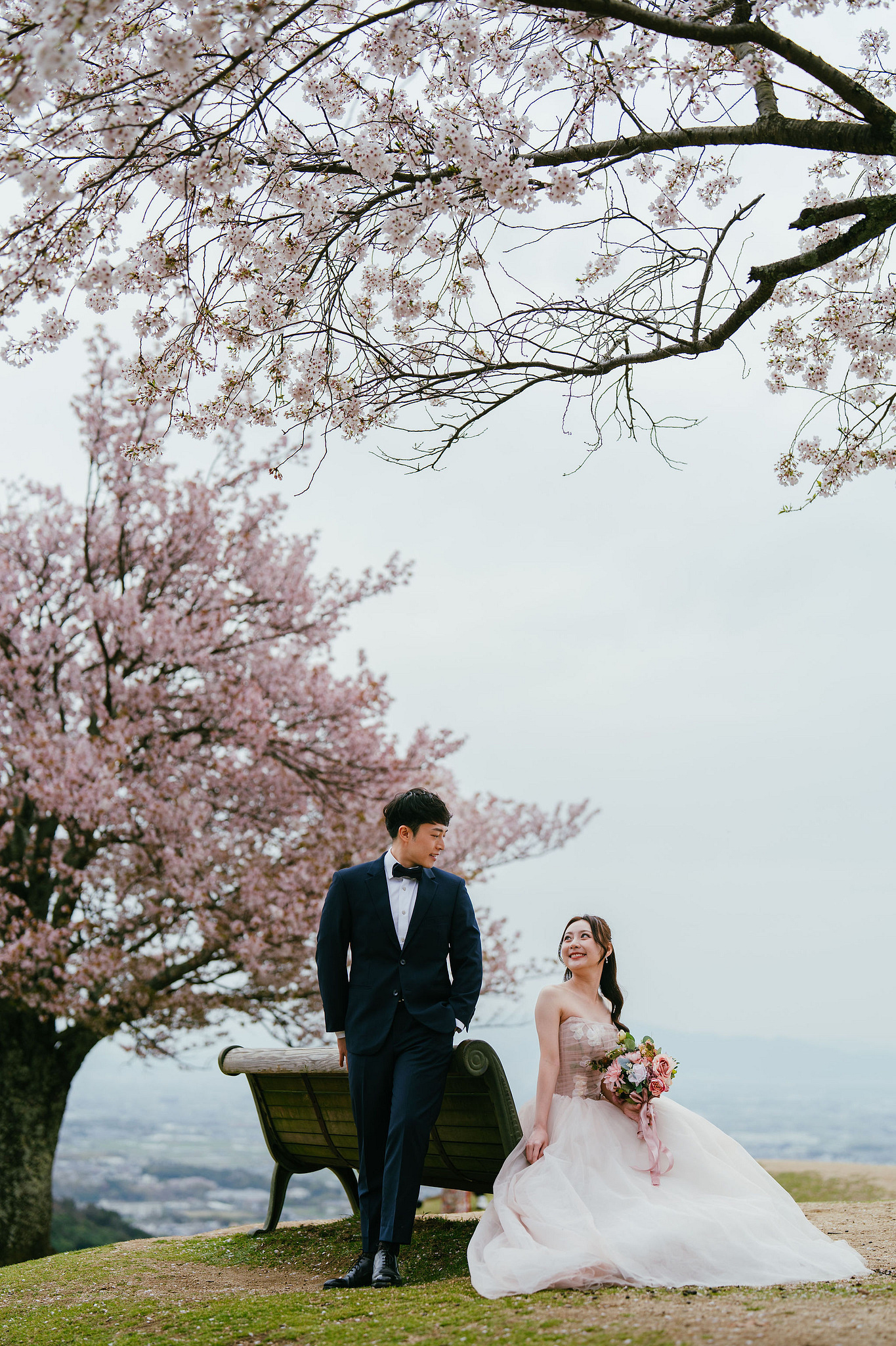 Kyoto Pre-Wedding Photoshoot | Fushimi Inari, Nara Deer Park & Mt. Wakakusa at Mt. Wakakusa pre-wedding photo