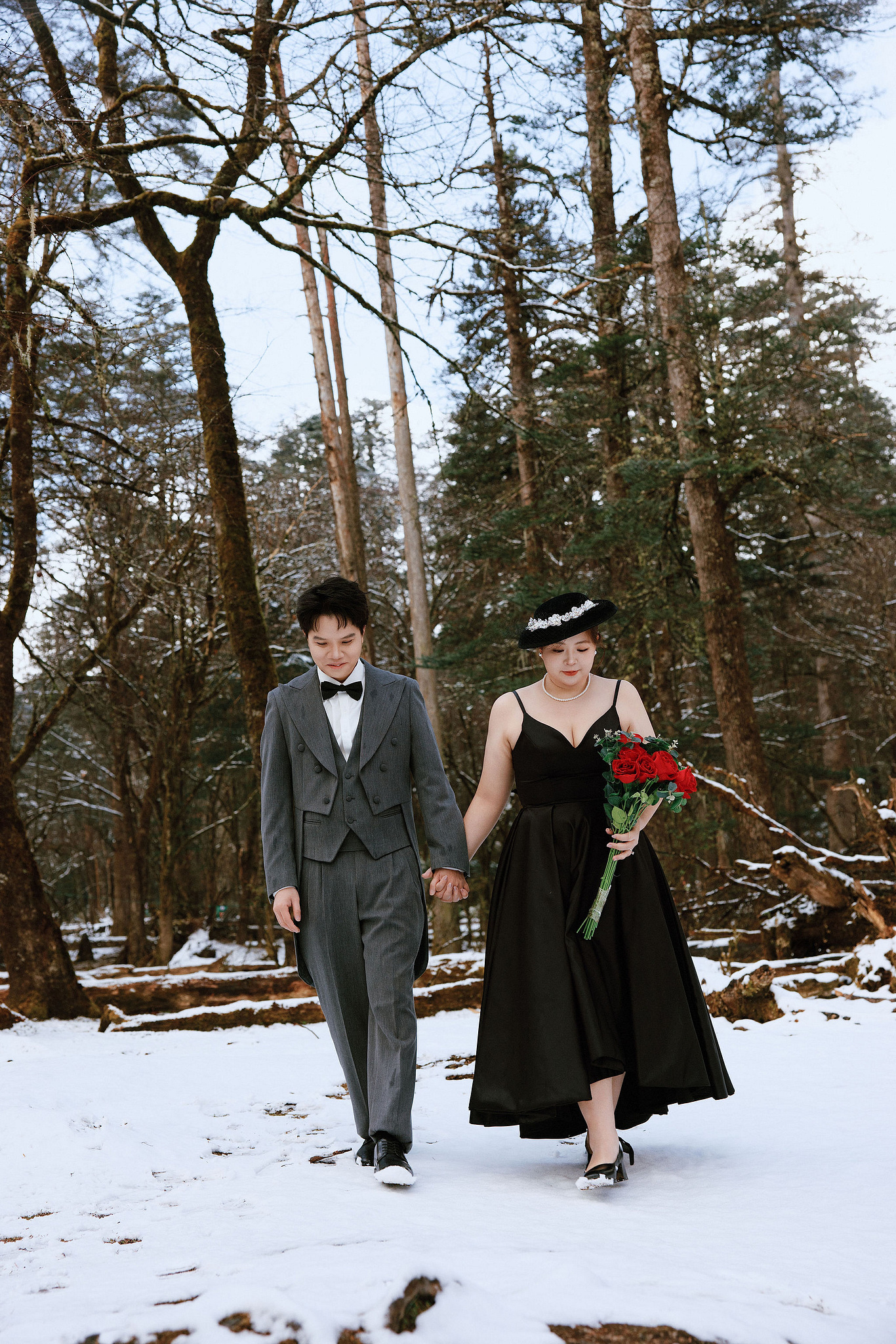 Lijiang Pre-Wedding Photoshoot | Spruce Meadow, Blue Moon Valley & Alpine Lake at Spruce Meadow pre-wedding photo