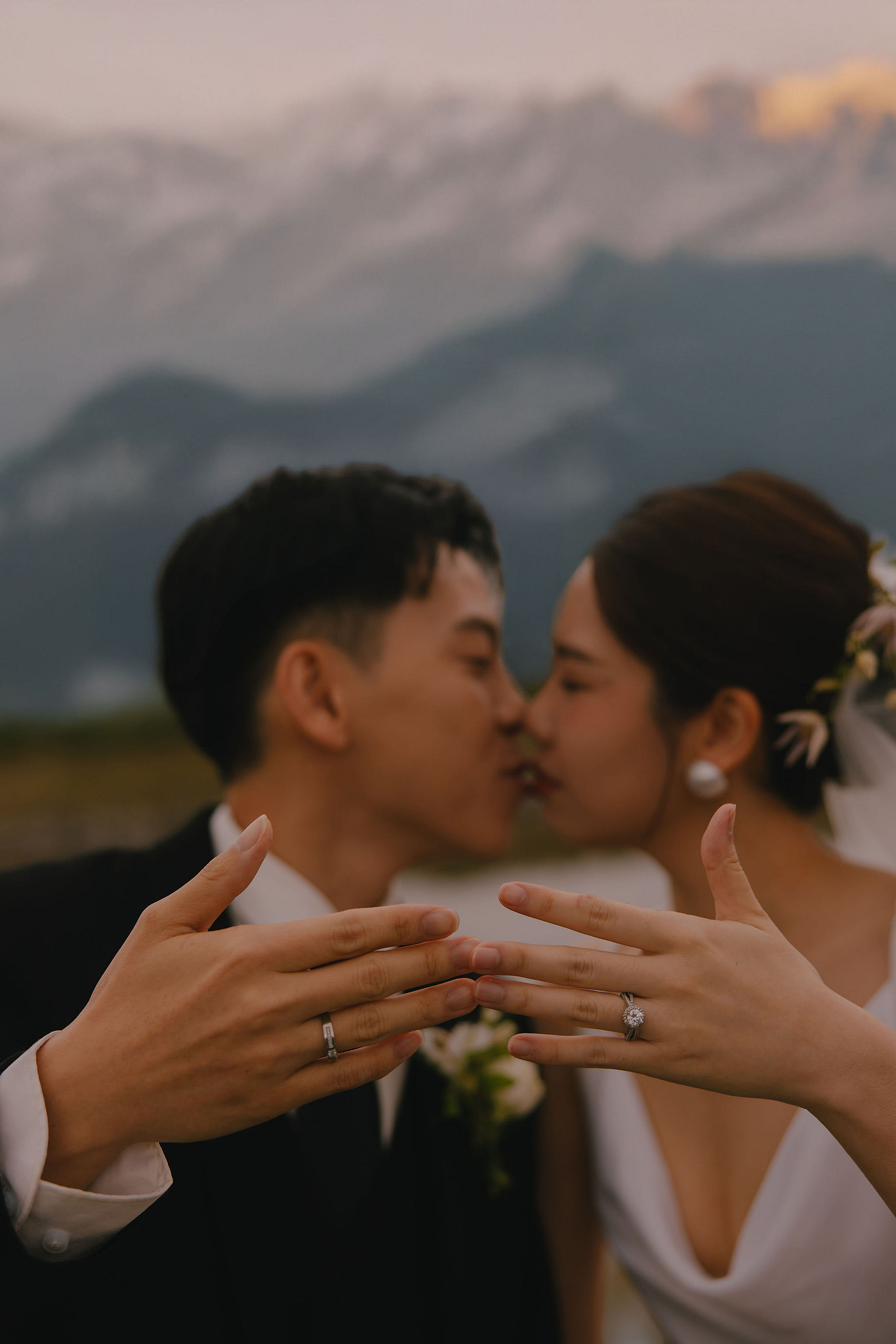 Yunnan Pre-Wedding Photoshoot Lijiang Dragon Jade Mountain Tribal Experience Ancient Town Hanfu at Jade Dragon Snow Mountain pre-wedding photo