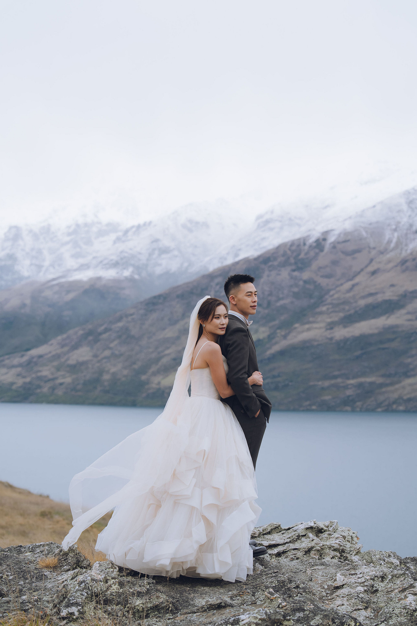 New Zealand Pre-Wedding Photoshoot | Queenstown, Lake Wakatipu, Skippers Canyon & Arrowtown at Lake Wakatipu pre-wedding photo