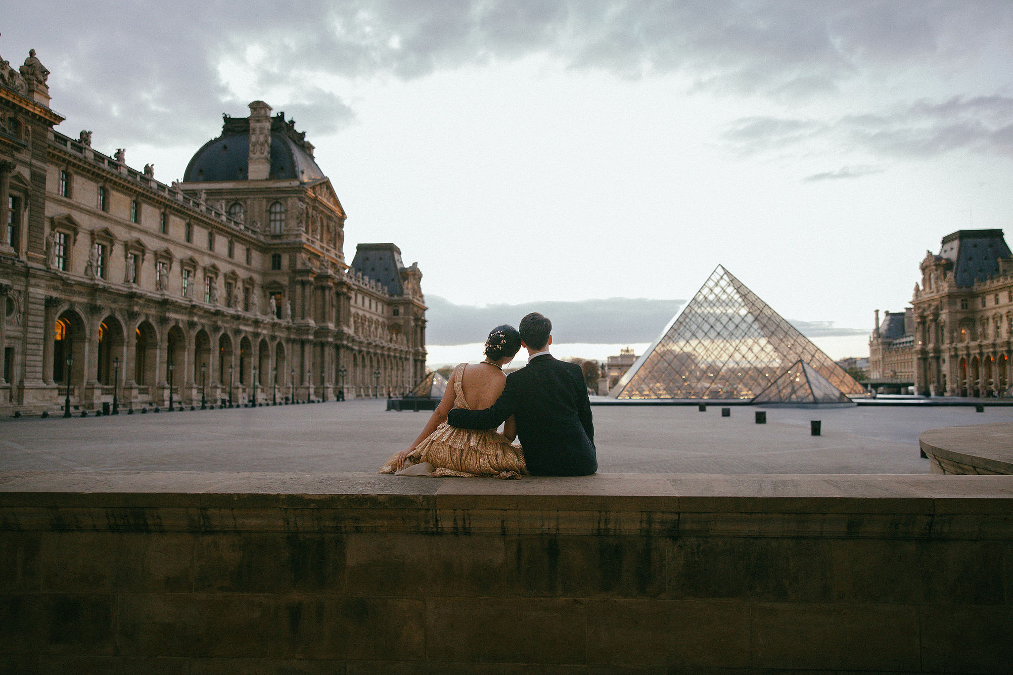 Paris Pre-Wedding Photoshoot | Place du Trocadéro, Avenue de Camoëns, Parisian Café, Tuileries Garden & Louvre at Louvre pre-wedding photo