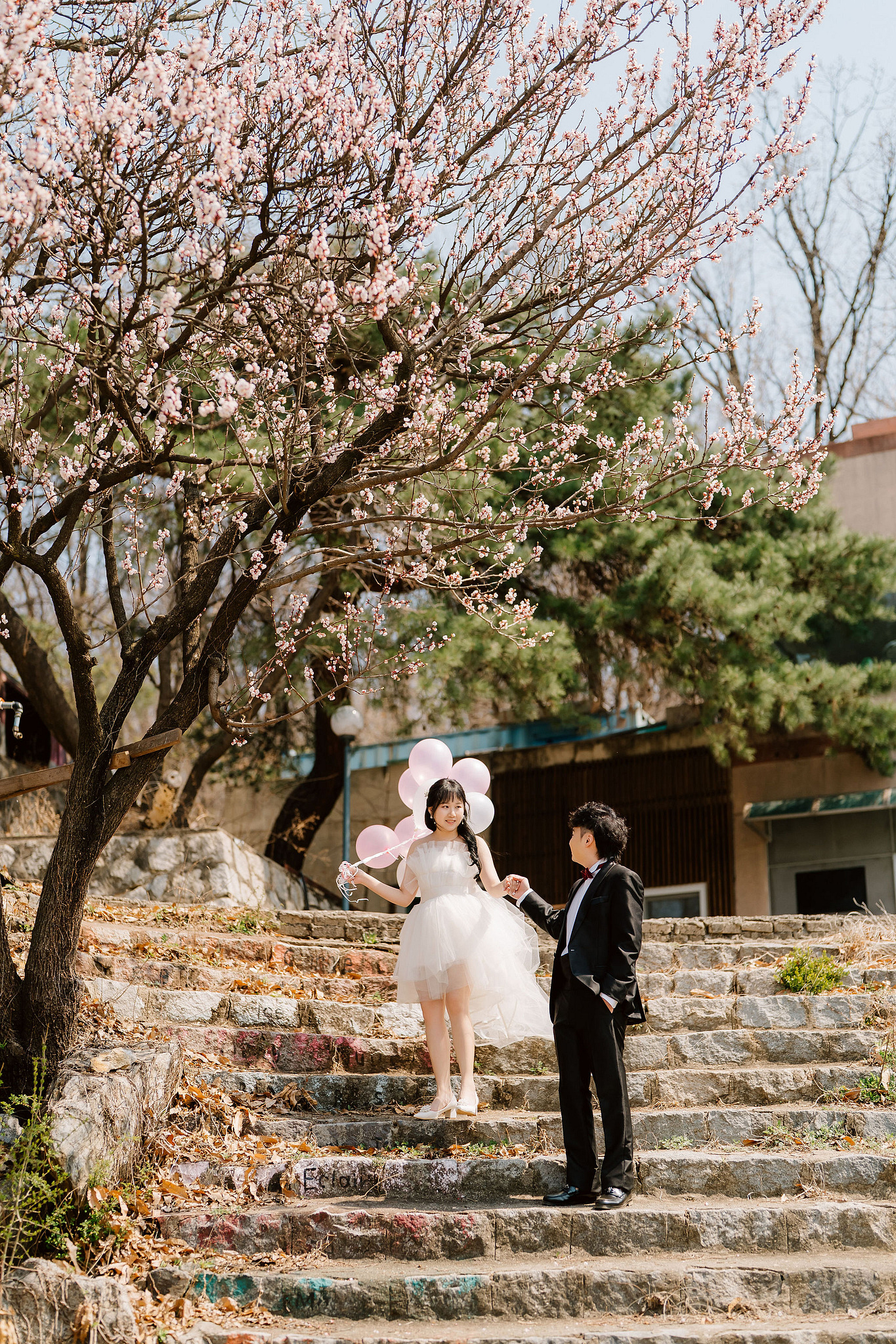 Seoul Pre-Wedding Photoshoot | Yongma Land, Seoul Forest & Namsangol Hanok Village at Yongma Land Amusement Park pre-wedding photo