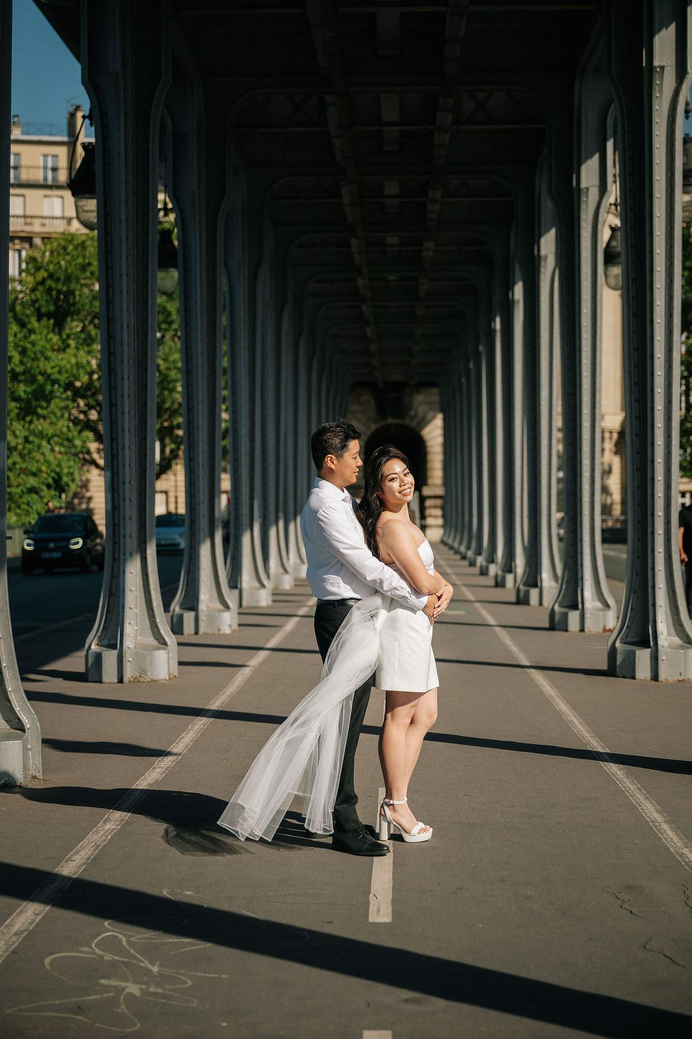 Paris Pre-Wedding Photoshoot | Place du Trocadéro, Port Debilly, Louvre, Parisian Streets & Bir-Hakeim Bridge at Bir-Hakeim Bridge pre-wedding photo