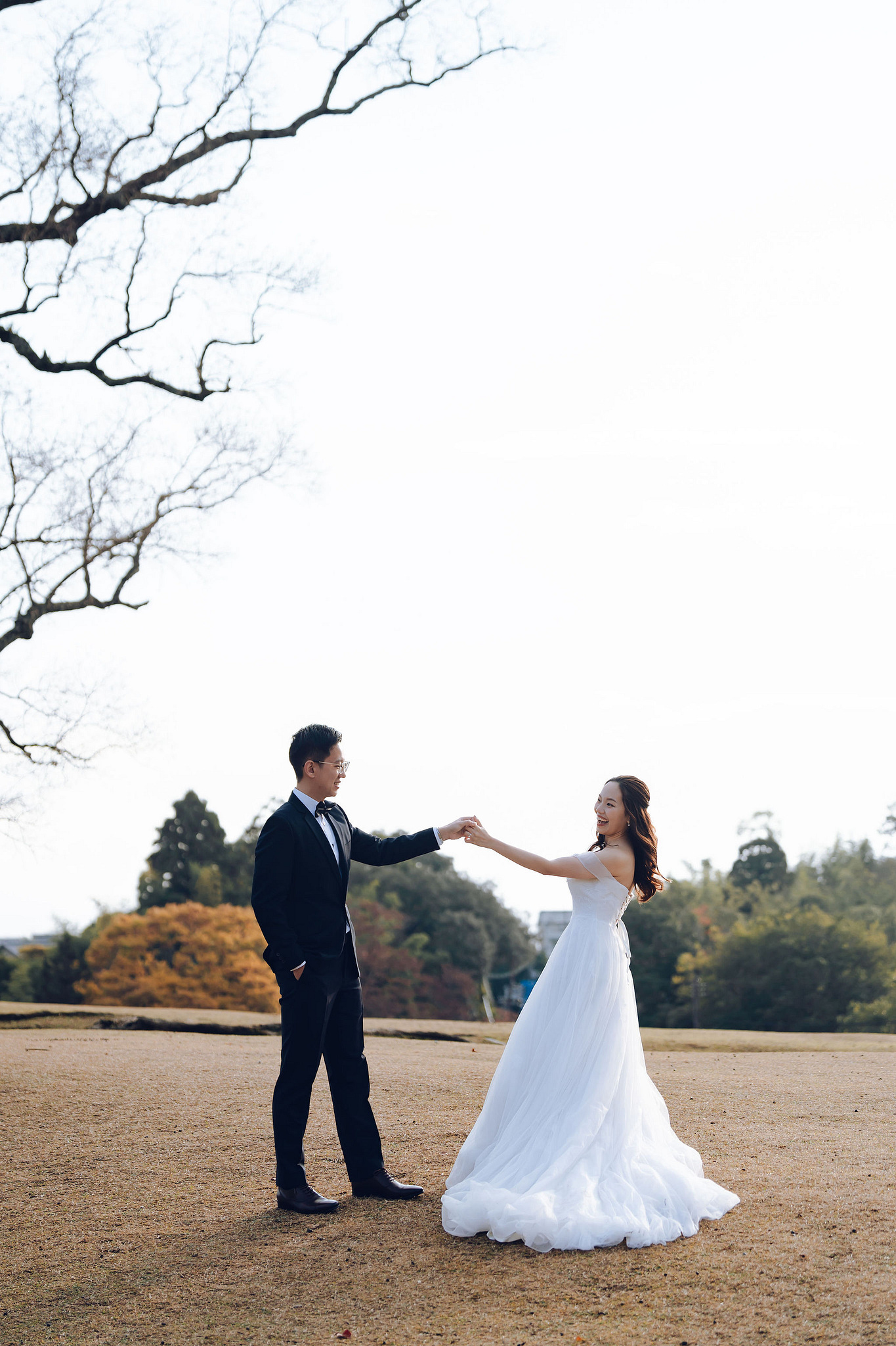 Kyoto Pre-Wedding Photoshoot | Kamo River, Nara Deer Park & Mt. Wakakusa at Mt. Wakakusa pre-wedding photo