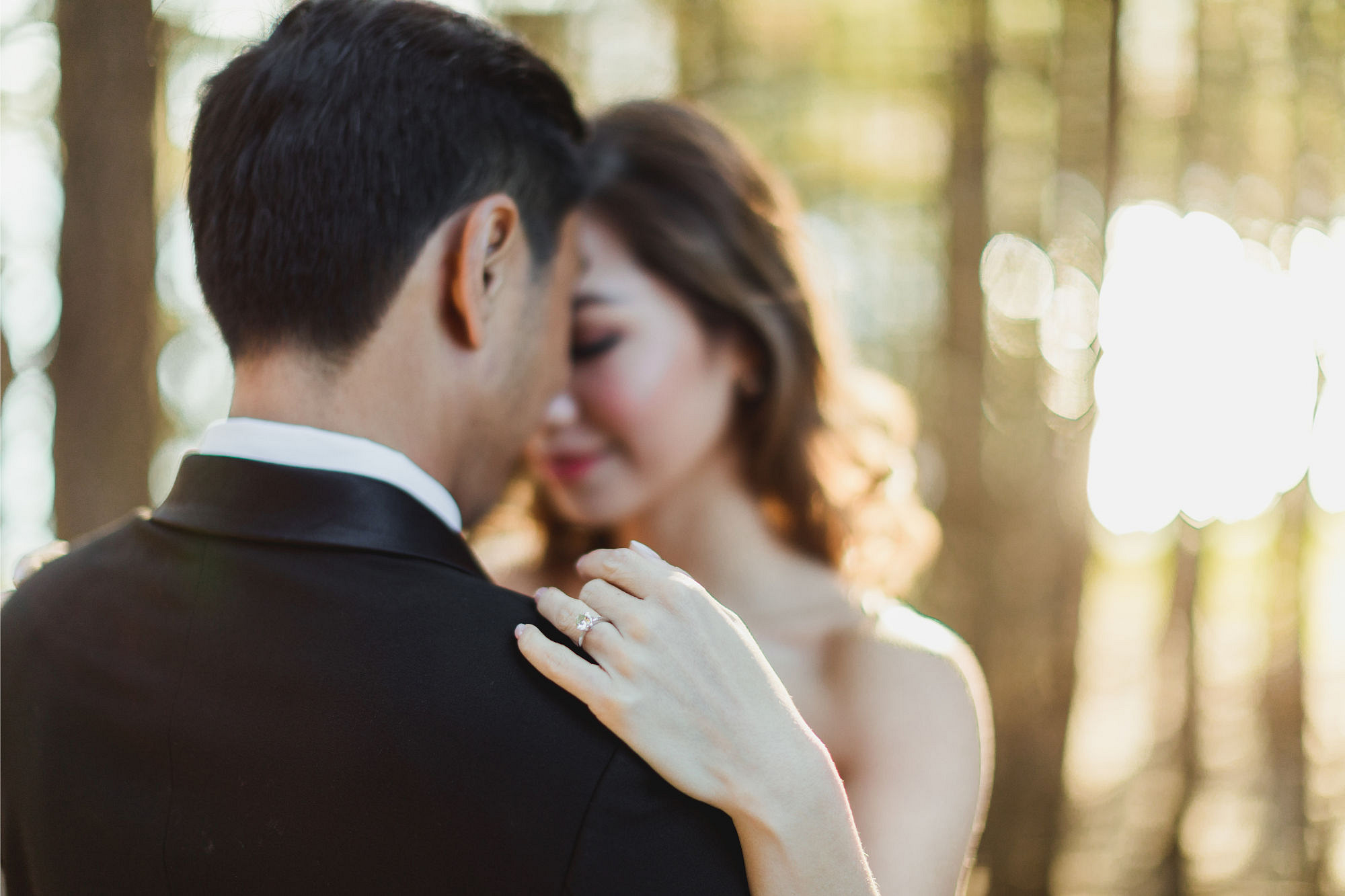 Kryz Uy And Slater Pre Wedding Photoshoot At Roy's Peak, Alpaca Farm And Arrowtown at Queenstown Gardens pre-wedding photo