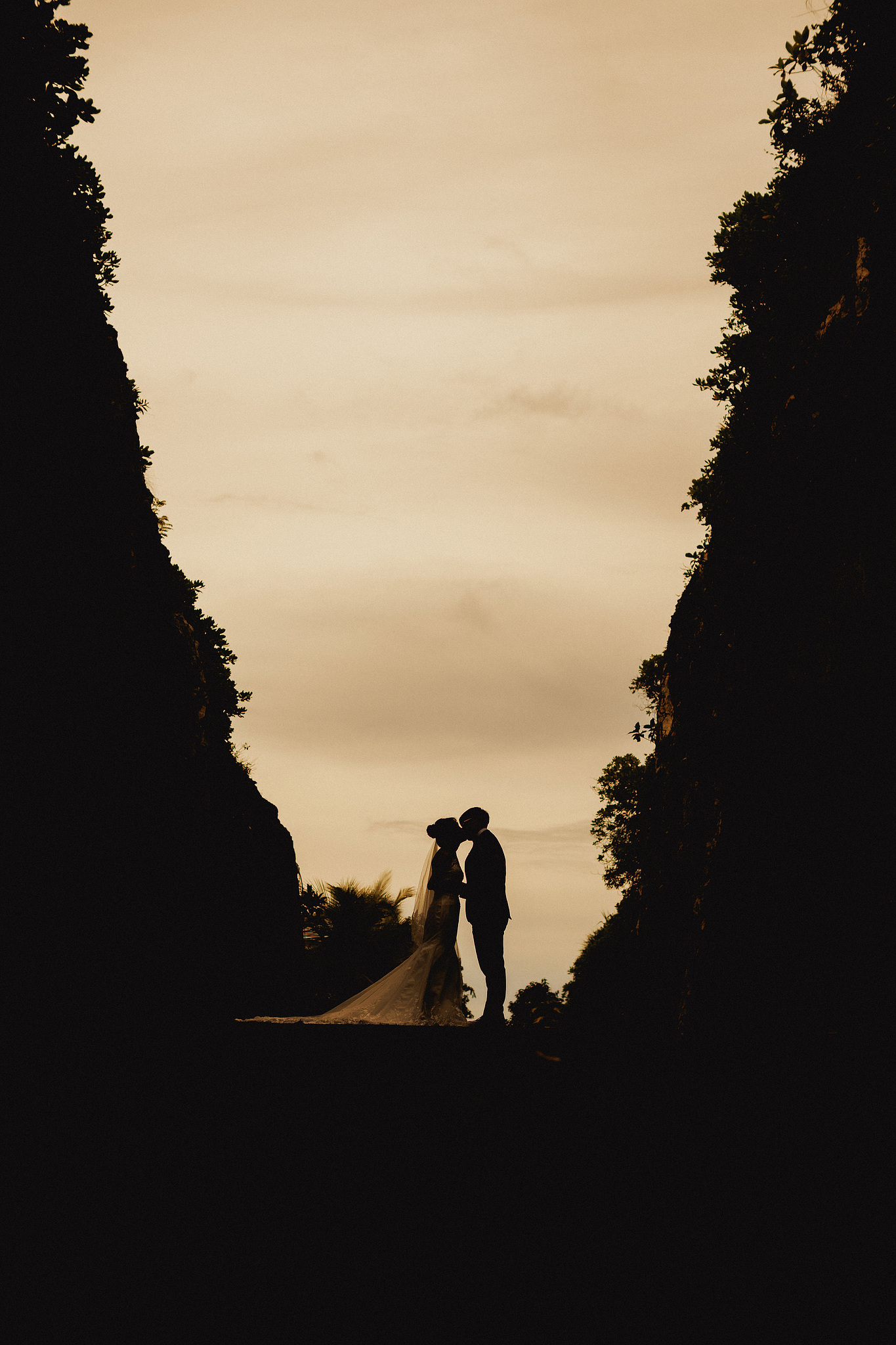 Bali Pre-Wedding Photoshoot | Pinggan Village, Sawangan Beach, Twin Cliff Valley & Malini Uluwatu at Twin Cliff Valley   pre-wedding photo