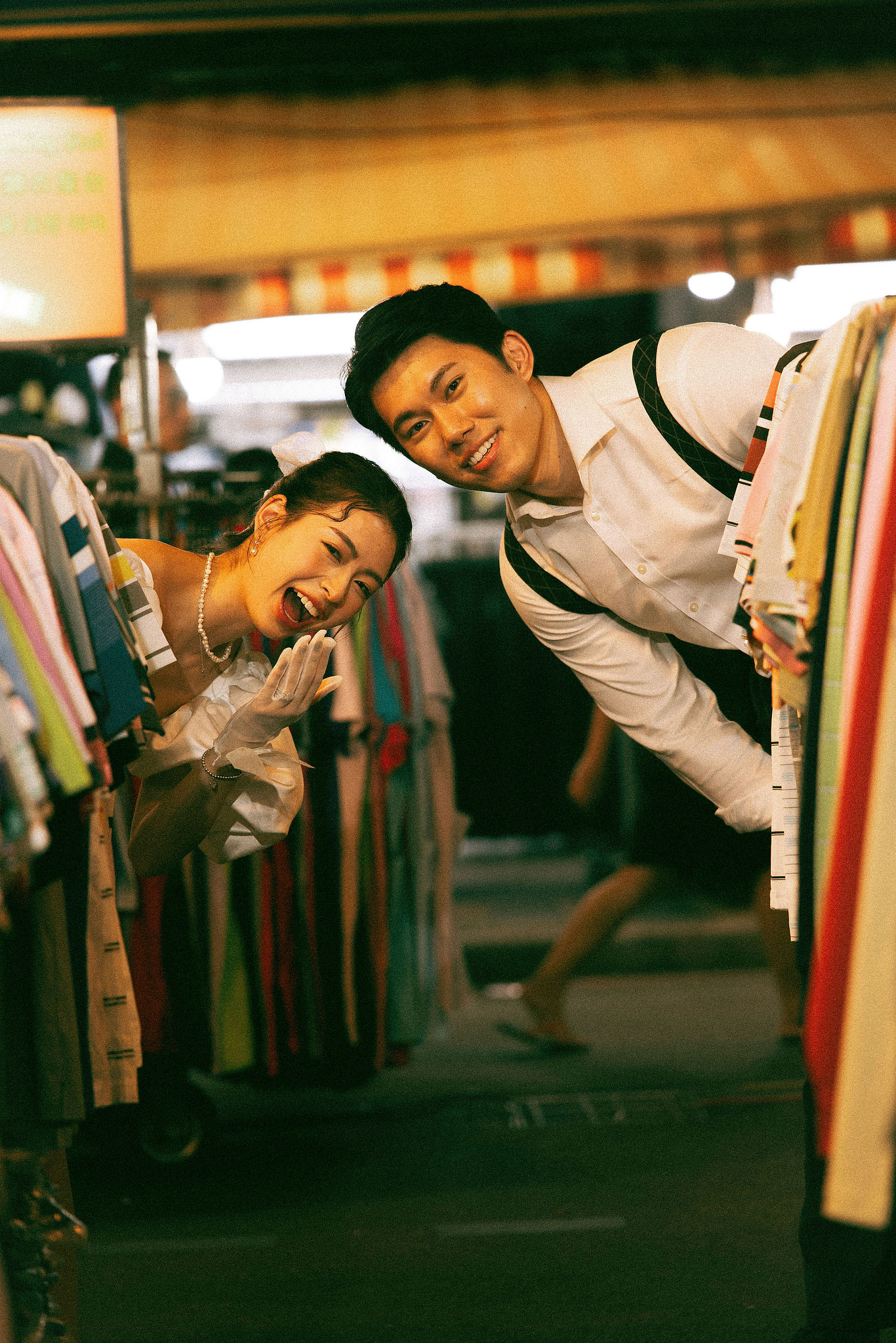 Taiwan Pre-Wedding Photoshoot Traditional Garden Qi Pao Experience Yangmingshan Vintage Night Market Shoot at Night Market pre-wedding photo