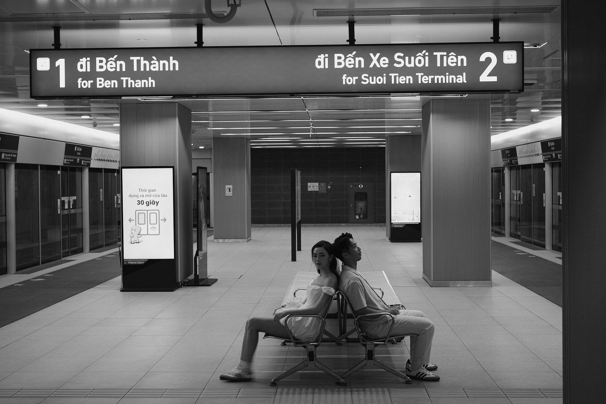 Ho Chi Minh Vietnam Pre-Wedding Photoshoot | European Film Studio, Market Streets & Saigon Bridge at Saigon Train Station pre-wedding photo