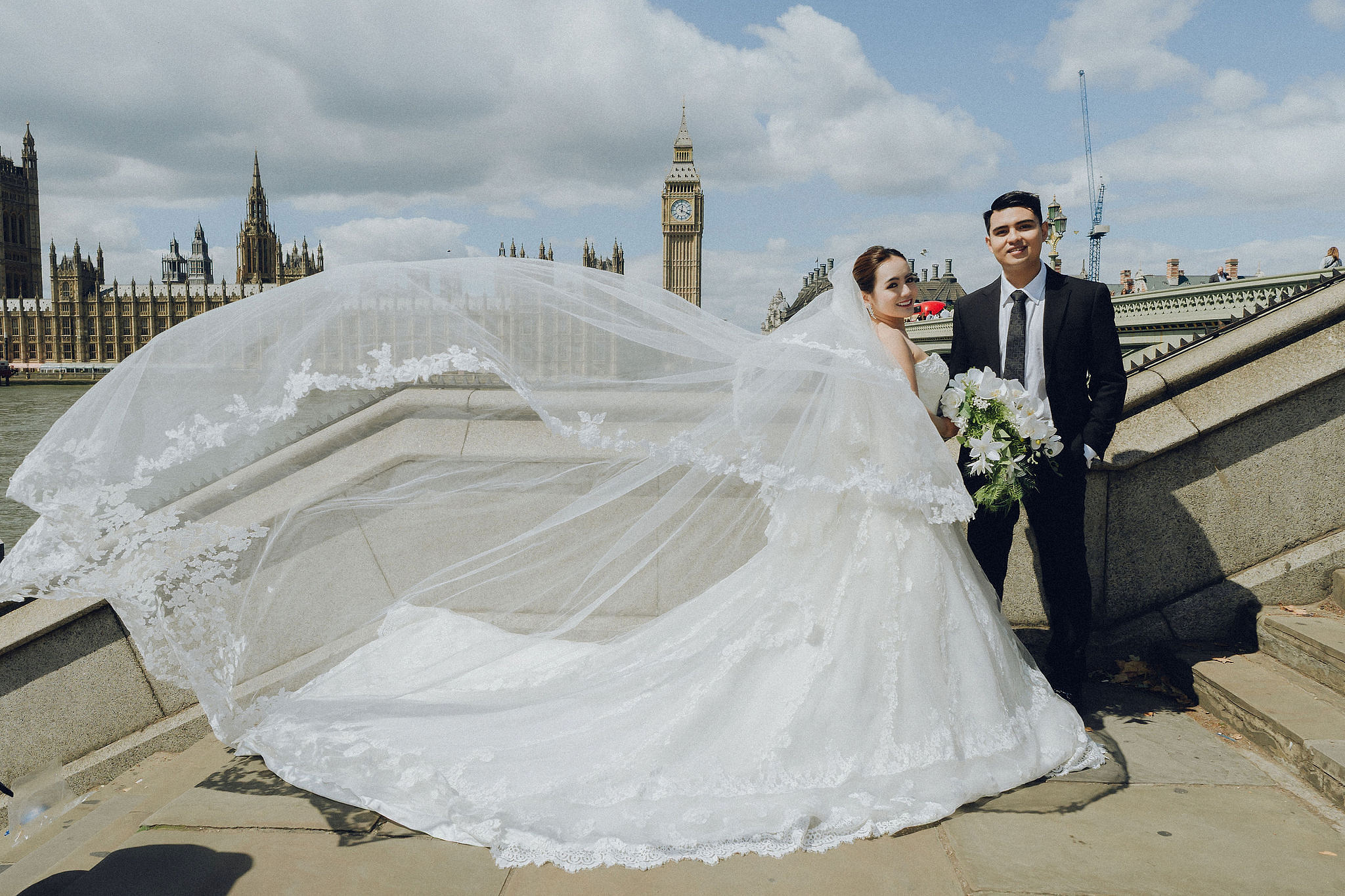 London Pre-Wedding Photoshoot | Westminster, St. Paul’s Cathedral & London Streets at Westminster pre-wedding photo