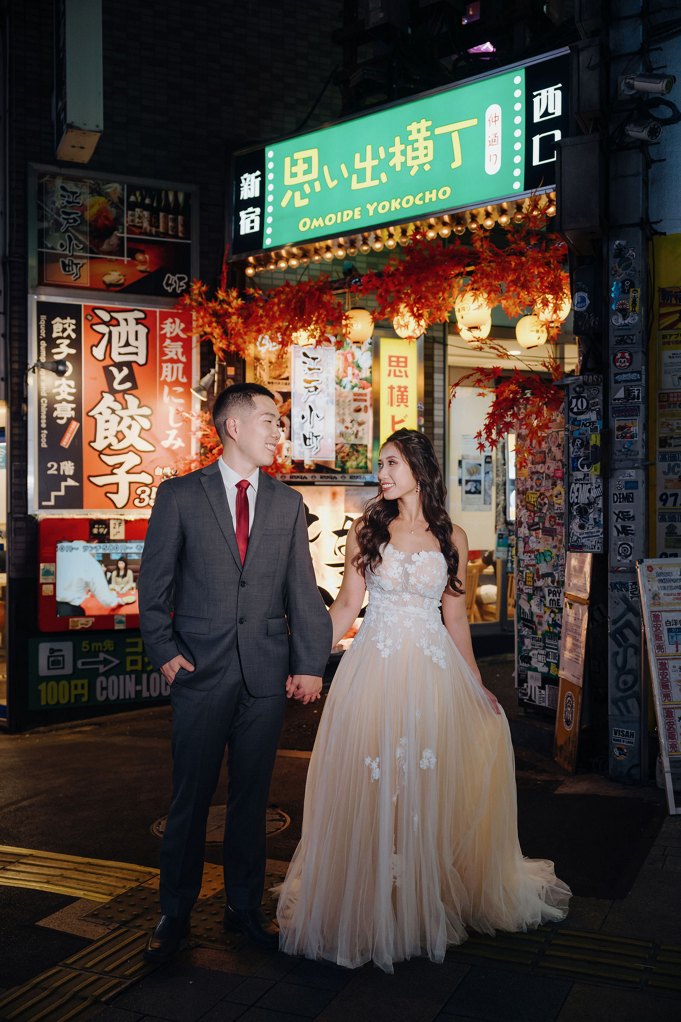 Tokyo Pre-Wedding Photoshoot | Tokyo Shrine, Tokyo Riverfront & Shinjuku at Shinjuku pre-wedding photo