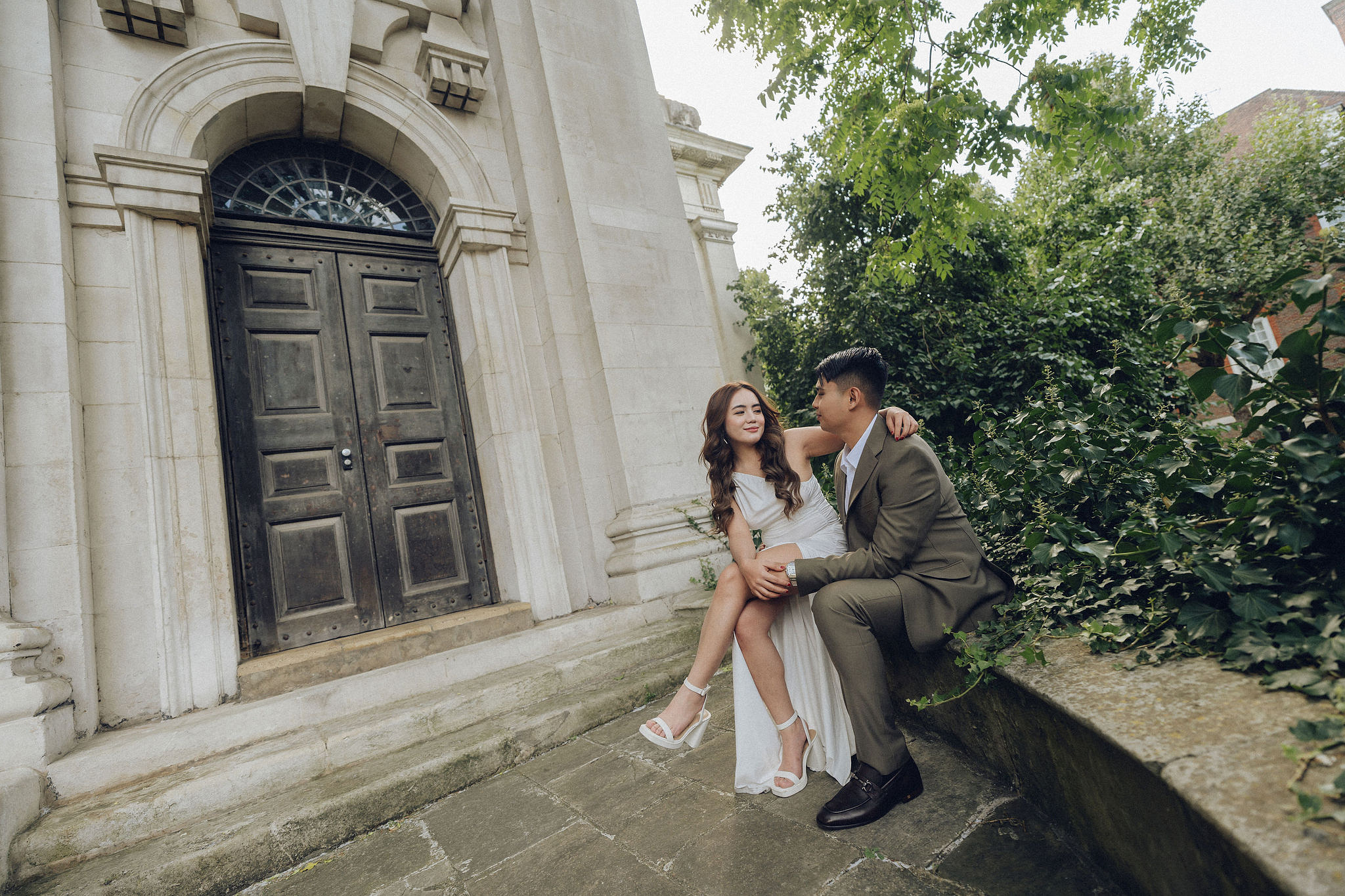 London Pre-Wedding Photoshoot | Westminster, St. Paul’s Cathedral & London Streets at London Streets pre-wedding photo