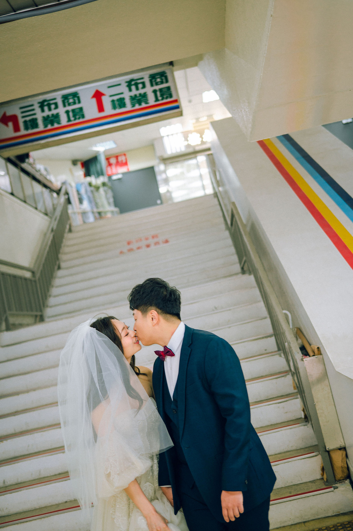 Taiwan Pre-Wedding Photoshoot | Dadaocheng, Nanjing Road & Huaxi Street at Dadaocheng pre-wedding photo