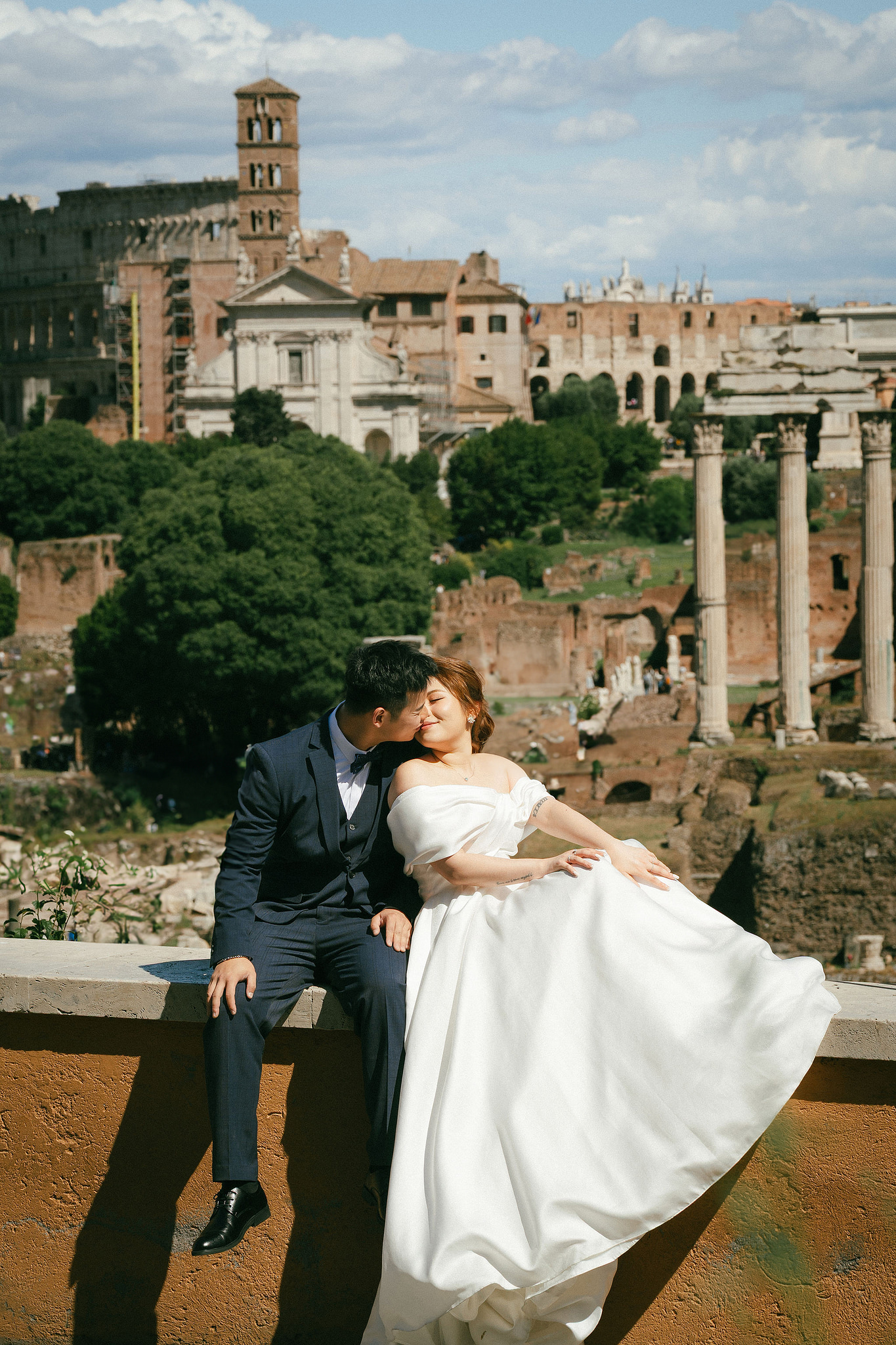Rome Pre-Wedding Photoshoot | Rome Streets, Capitoline Hill, Basilica of St. Anthony, Villa Borghese & Giardino di Sant’Alessio at Capitoline Hill pre-wedding photo