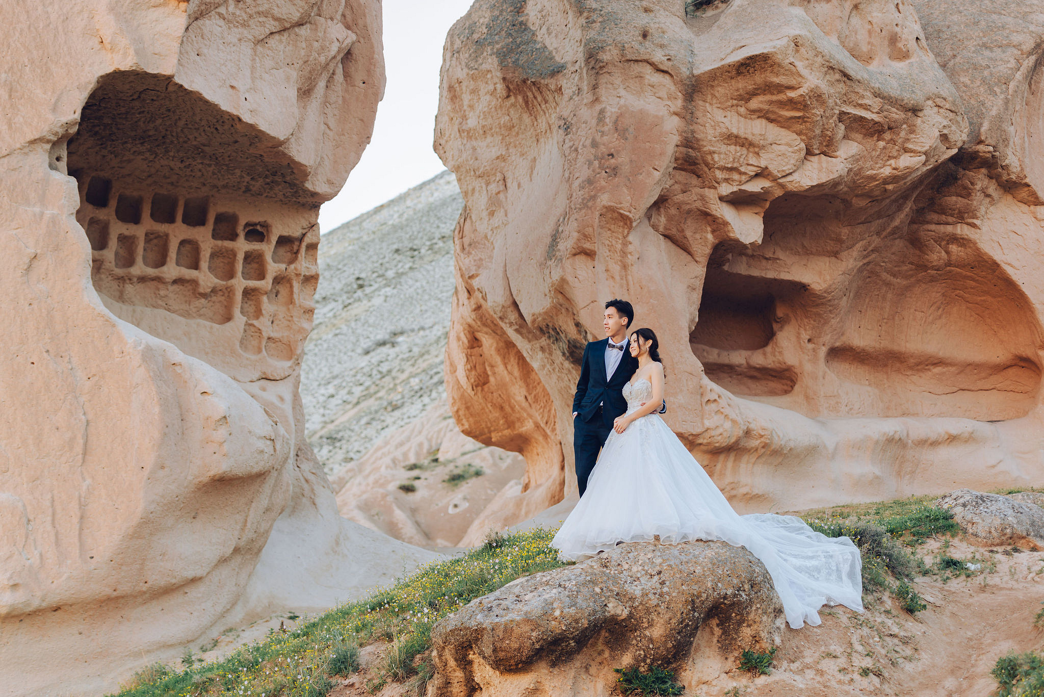 Cappadocia Pre-Wedding Photoshoot | Love Valley, Rooftop Terrace, Horse Ranch & Canyon at Valley & Rooftop Hotel   pre-wedding photo