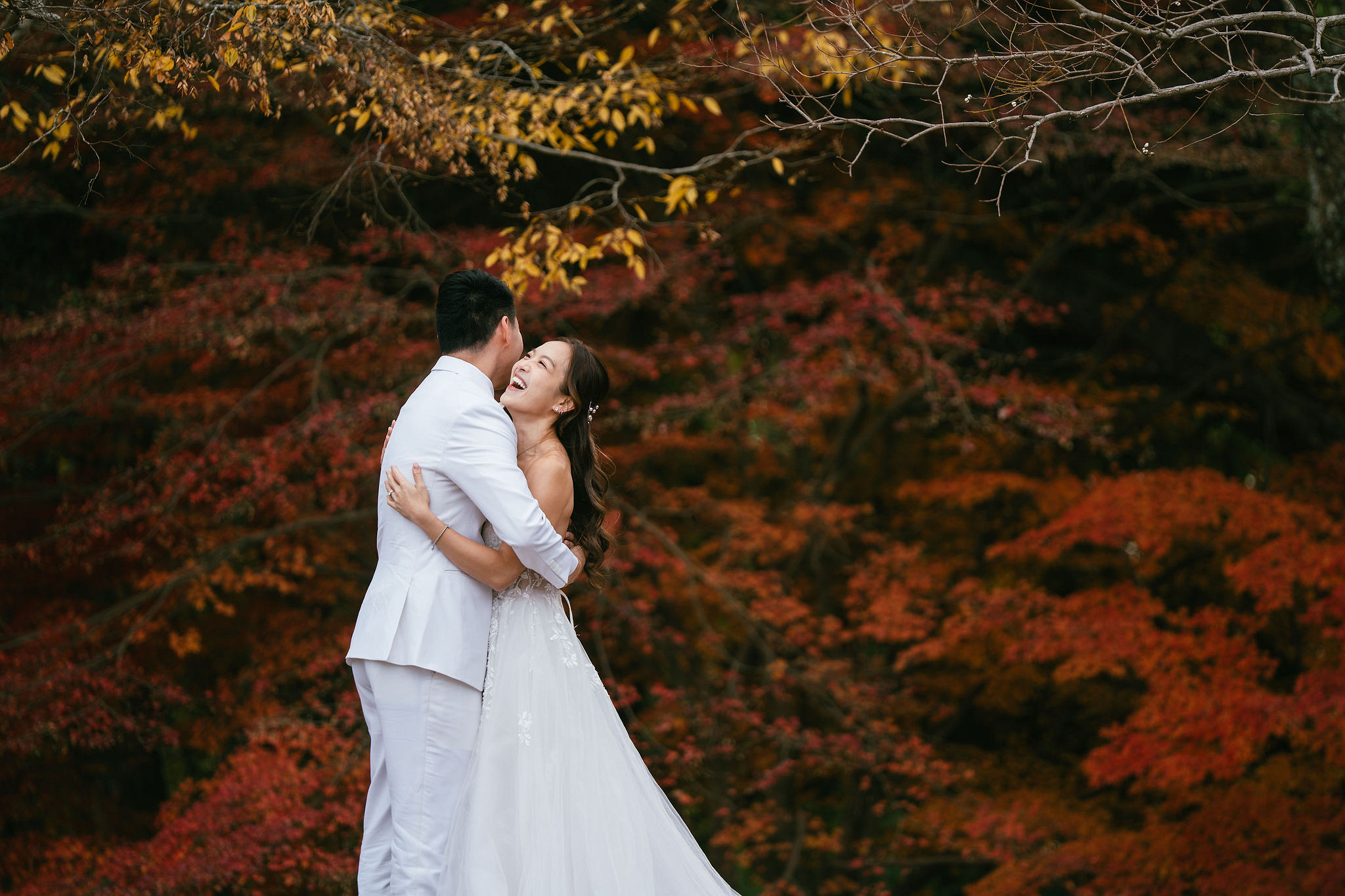 Kyoto Pre-Wedding Photoshoot | Ninenzaka, Nara Deer Park & Mt. Wakakusa at Nara Deer Park pre-wedding photo