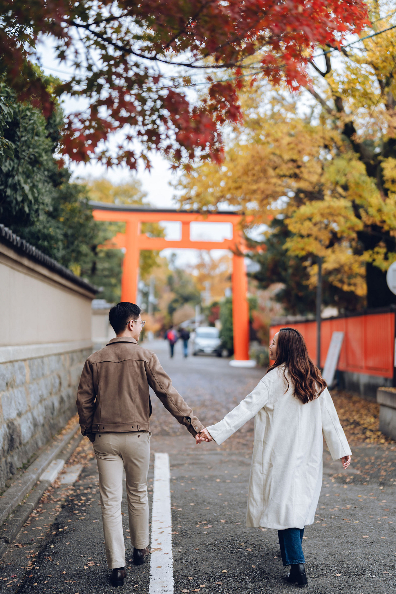 Kyoto Pre-Wedding Photoshoot | Kamo River, Nara Deer Park & Mt. Wakakusa at Kamo River pre-wedding photo