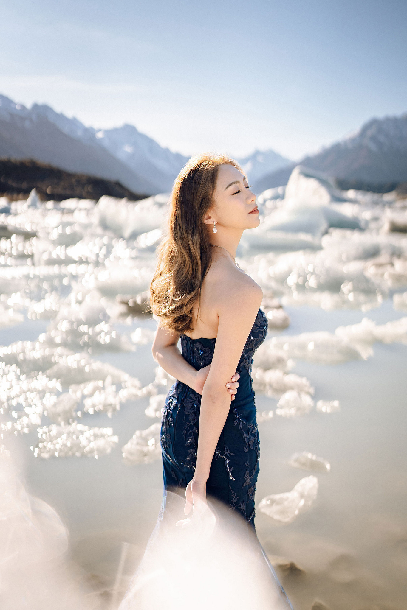New Zealand Pre-Wedding Photoshoot | Alpaca Farm, Mt John, Lake Tekapo, Mount Cook National Park, Glacier Lake & Omarama Clay Cliffs at Lake Tekapo, Mount Cook National Park & Glacier Lake pre-wedding photo