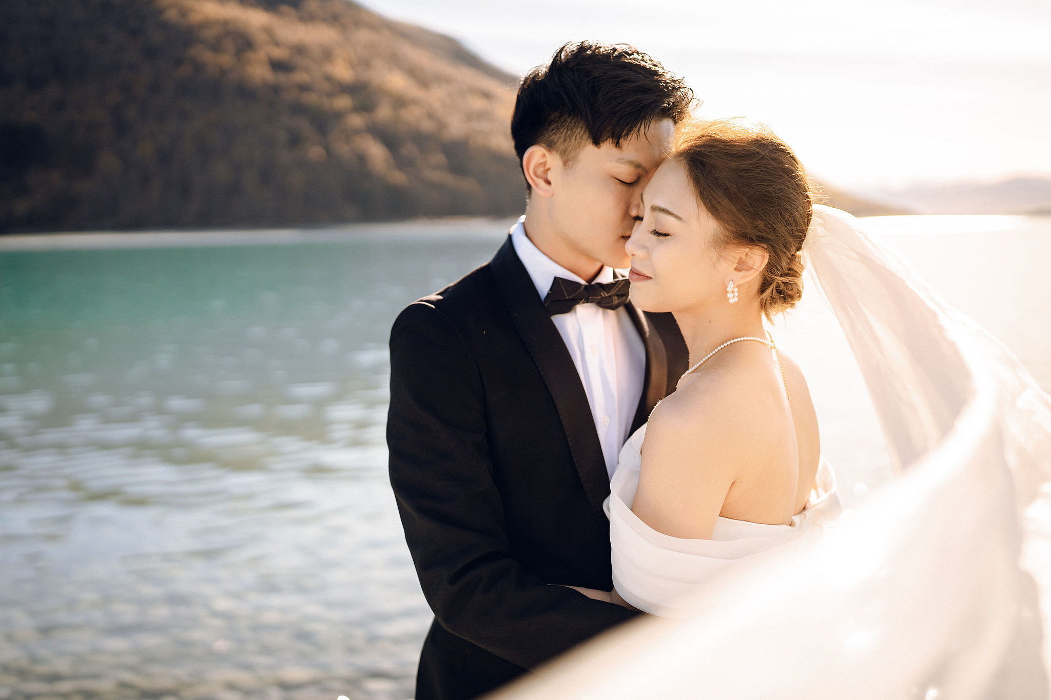 New Zealand Pre-Wedding Photoshoot | Alpaca Farm, Mt John, Lake Tekapo, Mount Cook National Park, Glacier Lake & Omarama Clay Cliffs at Lake Tekapo, Mount Cook National Park & Glacier Lake pre-wedding photo