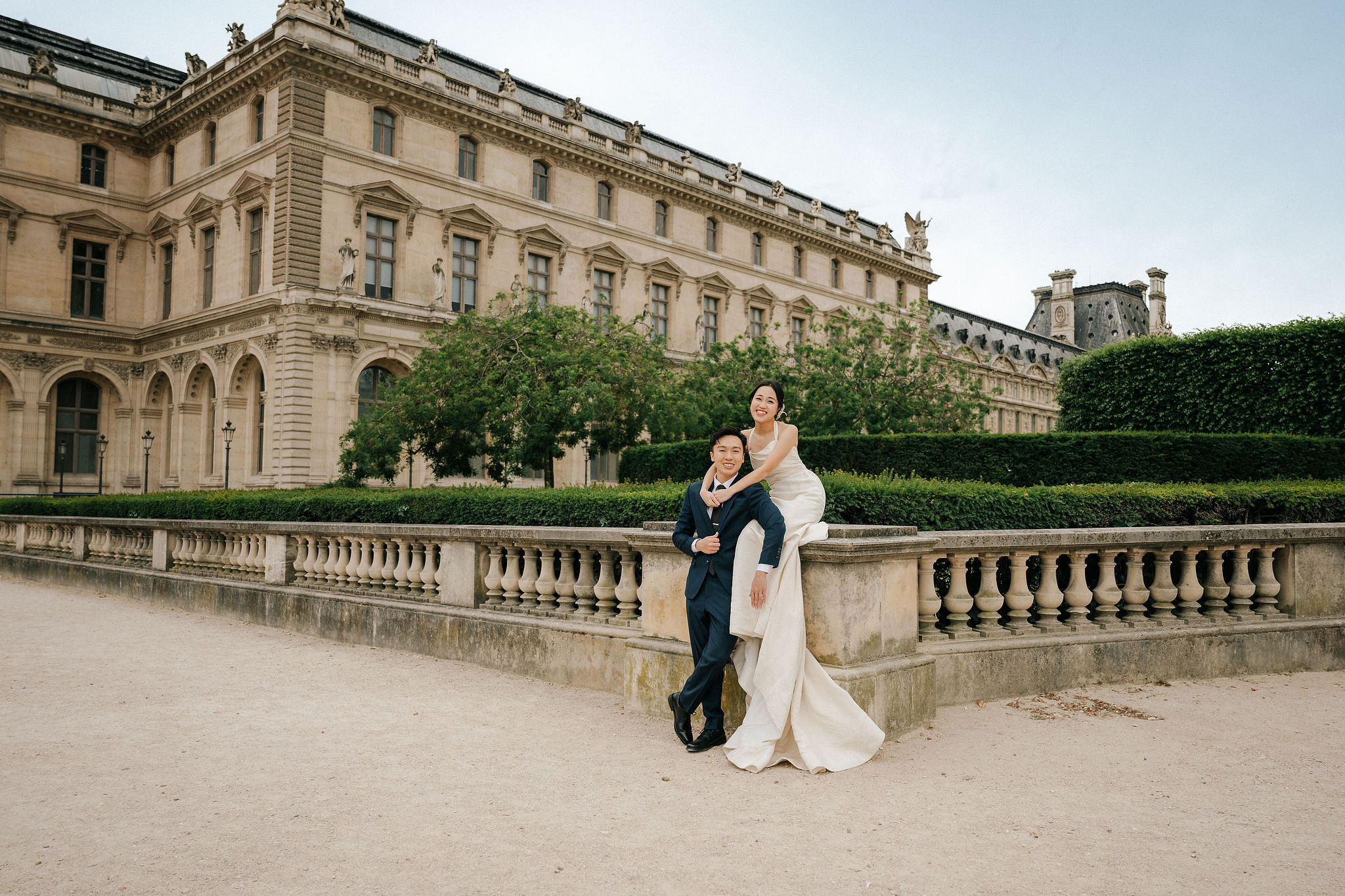 Paris Pre-Wedding Photoshoot | Place du Trocadéro, Bir-Hakeim Bridge, Louvre Pyramid, Tuileries Garden & Montmartre at Tuileries Garden pre-wedding photo