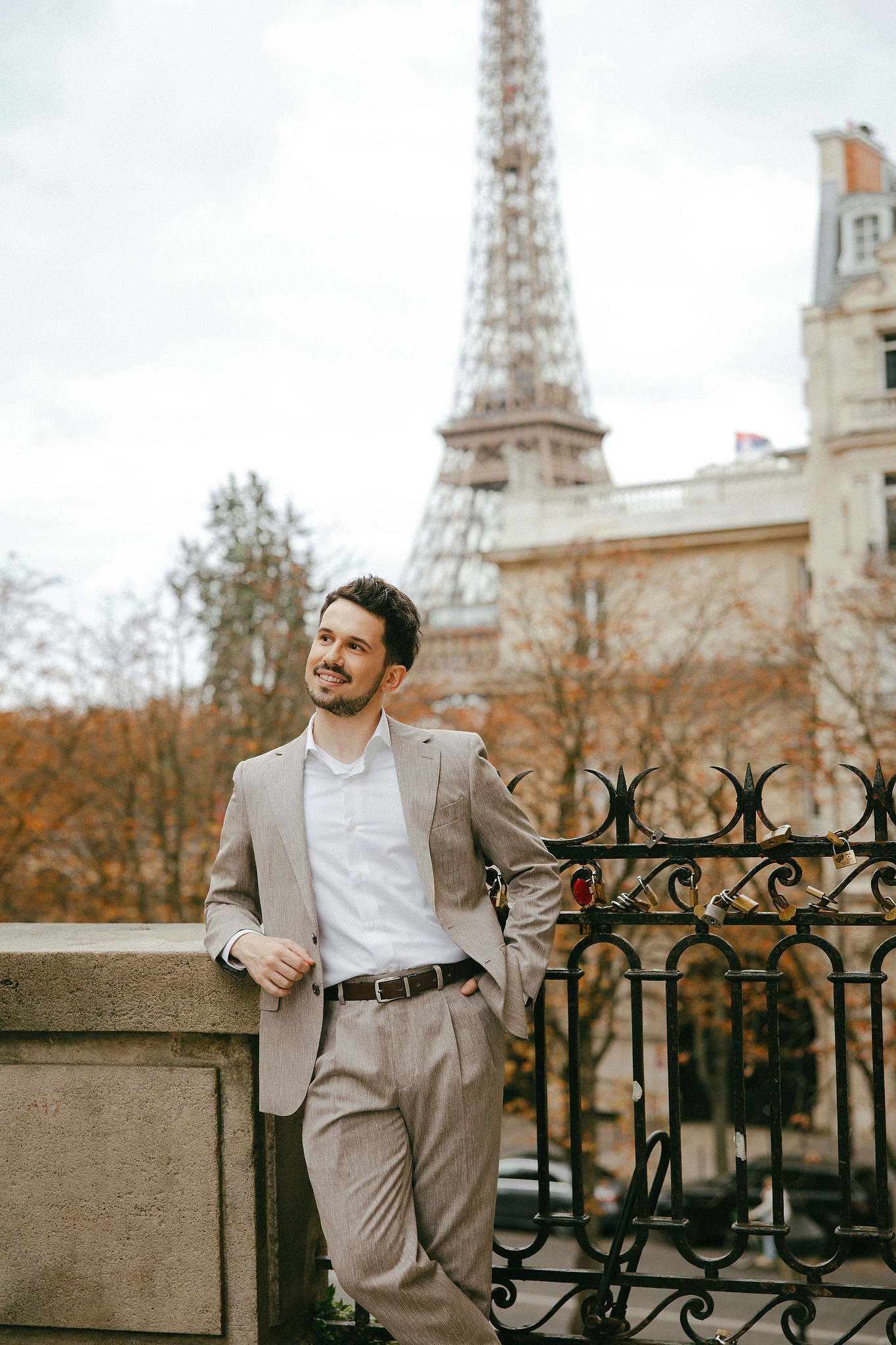 Paris Pre-Wedding Photoshoot | Place du Trocadéro, Avenue de Camoëns, Parisian Café, Tuileries Garden & Louvre at Avenue de Camoëns pre-wedding photo