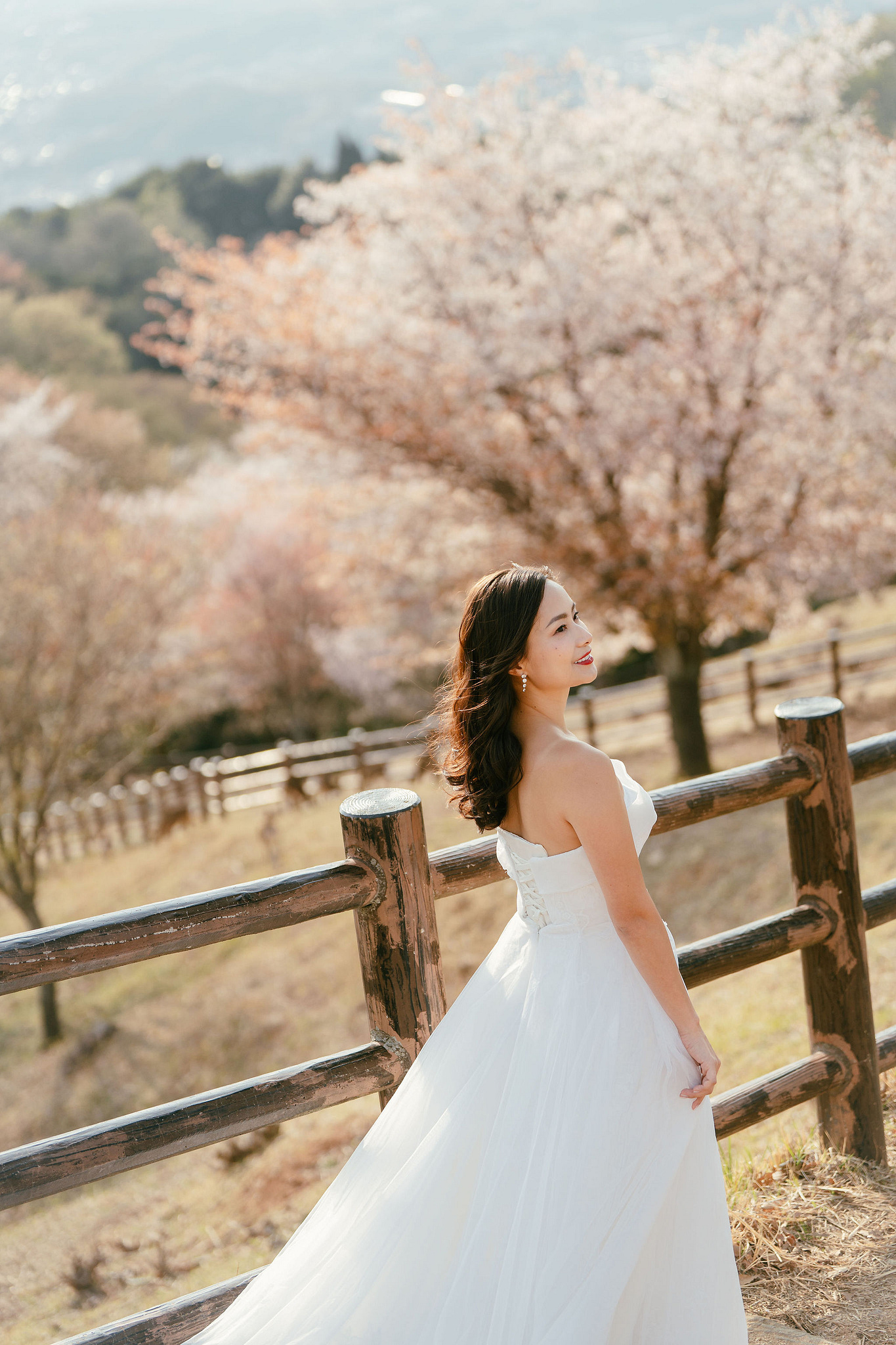 Kyoto Pre-Wedding Photoshoot | Gion Canal, Ninenzaka & Mount Wakakusa at Mount Wakakusa, Nara pre-wedding photo