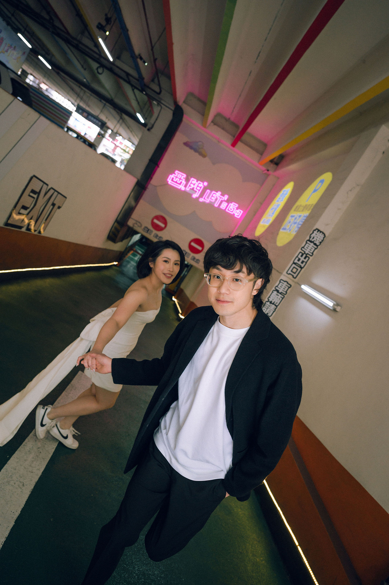 Taiwan Pre-Wedding Photoshoot | Ximending, Lengshuikeng & Jiufen at Ximending pre-wedding photo